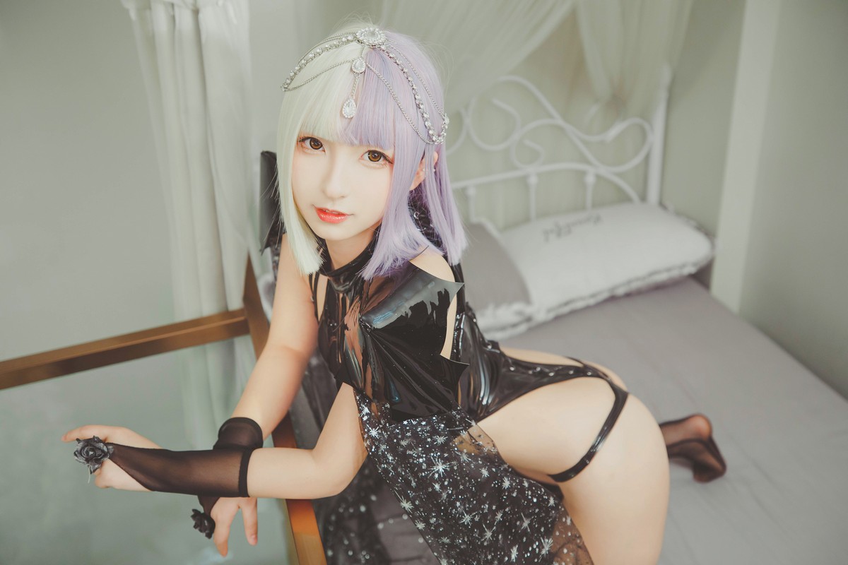 xgyw.top_萝莉美女神楽坂真冬温柔的永远主题私房性感白色缕空内裤配白色蕾丝袜诱惑写真150P