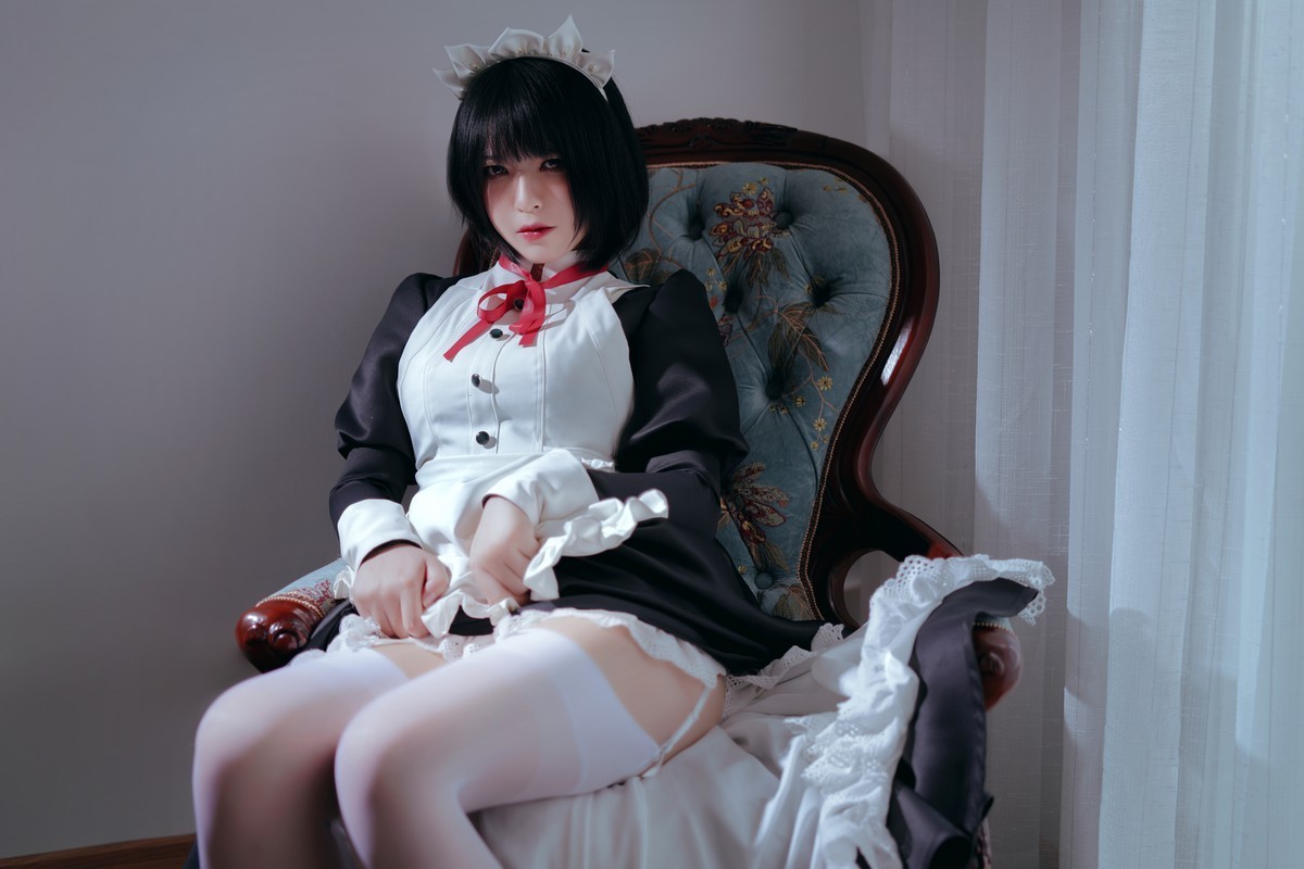 xgyw.top_网络美女半半子黑白女仆装主题私房半撩女仆装露白丝吊袜秀翘臀美腿诱惑写真60P