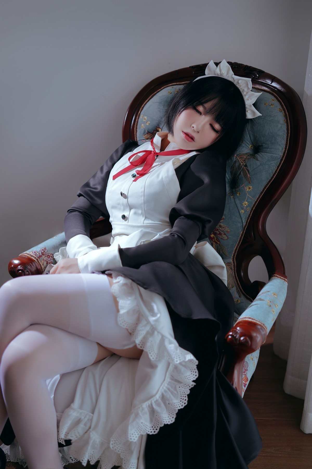 xgyw.top_网络美女半半子黑白女仆装主题私房半撩女仆装露白丝吊袜秀翘臀美腿诱惑写真60P