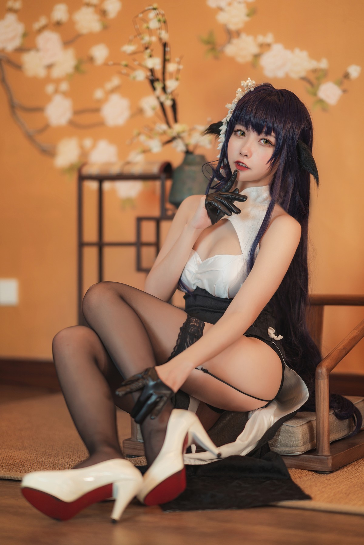 xgyw.top_微博妹子Momoko葵葵吾妻主题性感开胸服饰配蕾丝吊袜秀完美身材诱惑写真31P