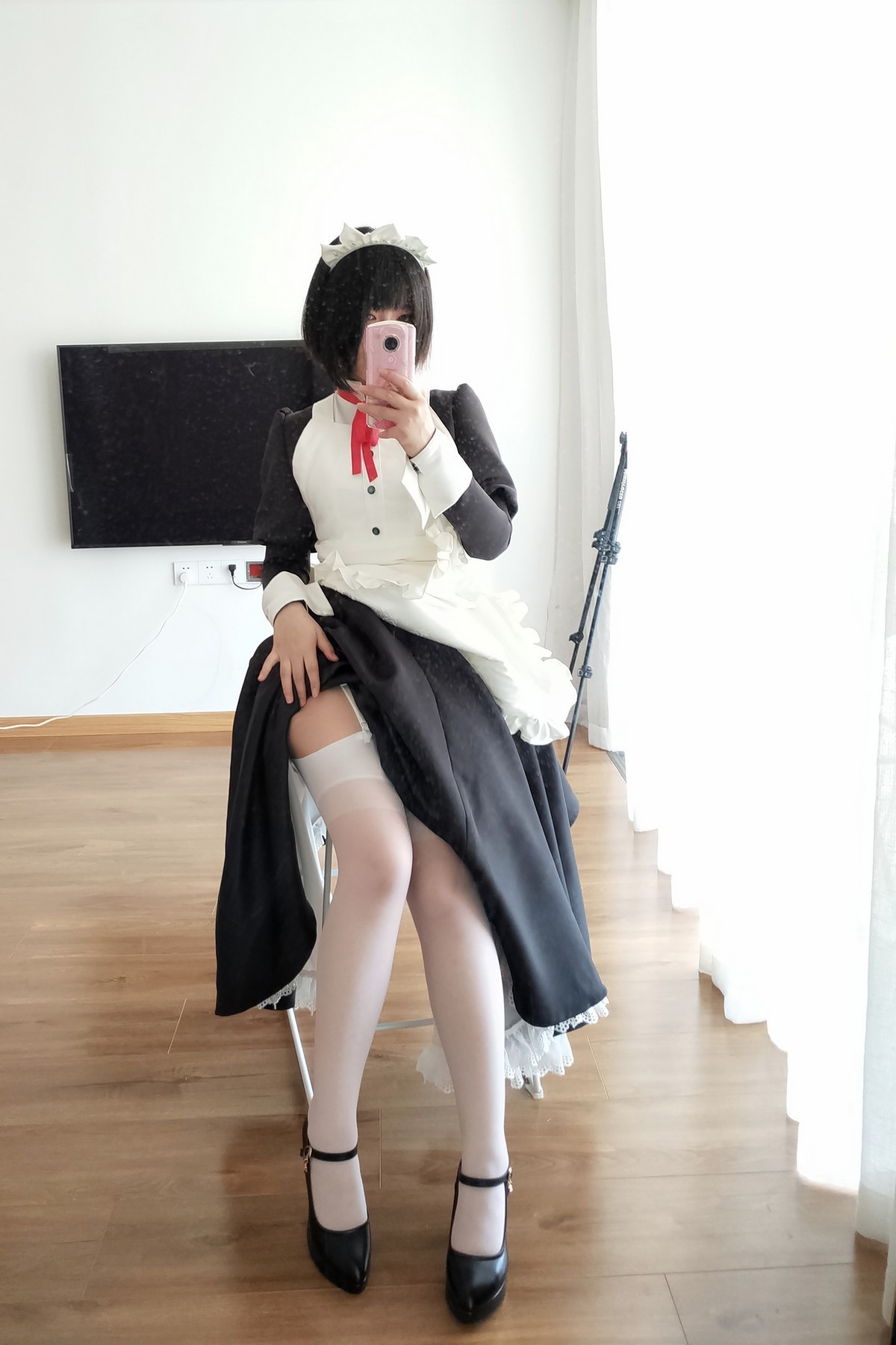 xgyw.top_网络美女半半子黑白女仆装主题私房半撩女仆装露白丝吊袜秀翘臀美腿诱惑写真60P
