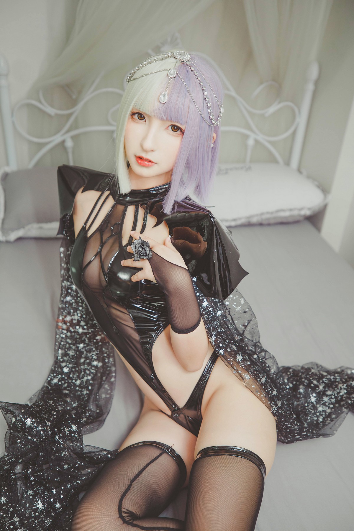 xgyw.top_萝莉美女神楽坂真冬温柔的永远主题私房性感白色缕空内裤配白色蕾丝袜诱惑写真150P