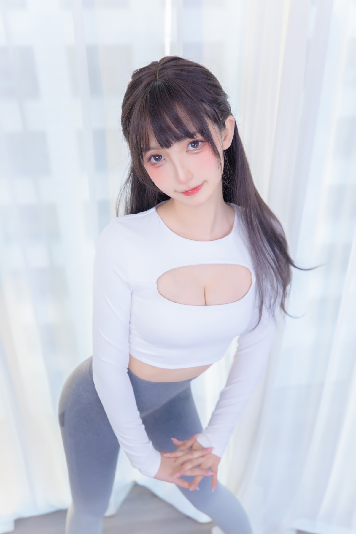 xgyw.top_萝莉美女神楽坂真冬瑜伽少女主题私房性感紧身运动裤秀浑圆翘臀撩人诱惑写真75P