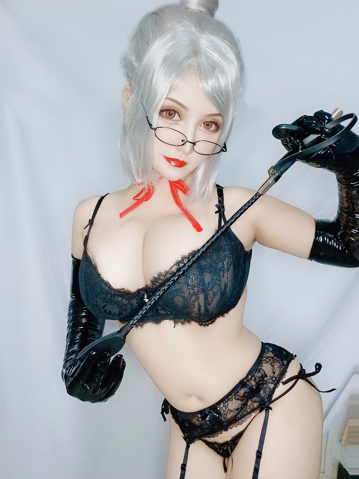 xgyw.top_网络美女夏鸽鸽不想起床副会长内衣主题私房黑色蕾丝内衣秀豪乳翘臀诱惑写真22P