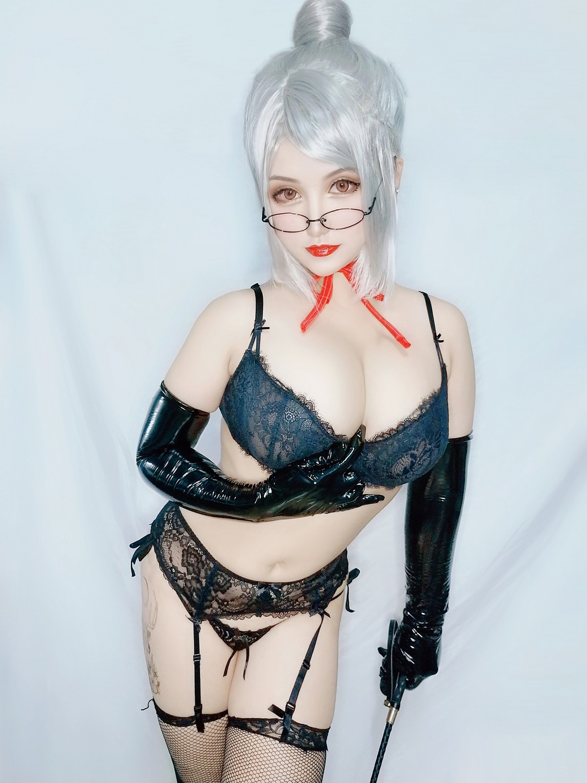 xgyw.top_网络美女夏鸽鸽不想起床副会长内衣主题私房黑色蕾丝内衣秀豪乳翘臀诱惑写真22P