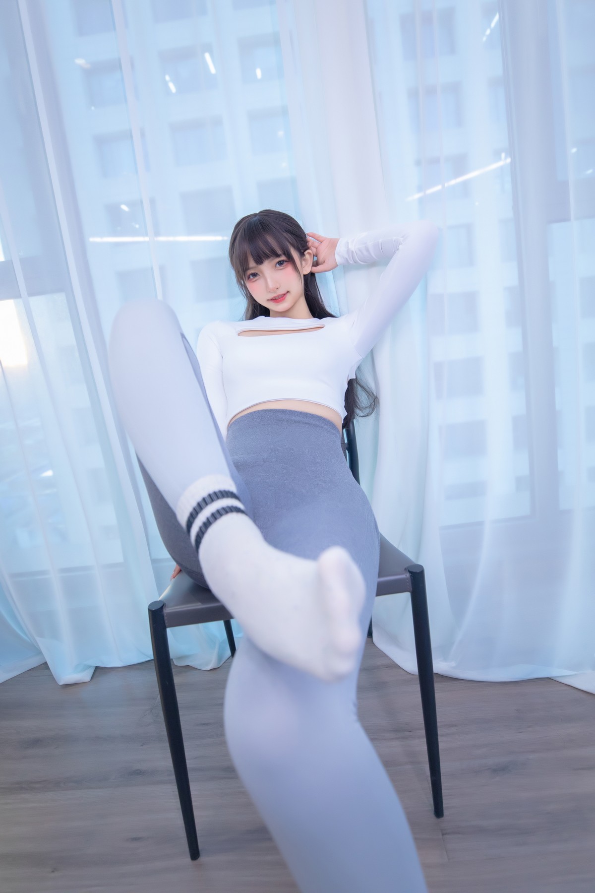 xgyw.top_萝莉美女神楽坂真冬瑜伽少女主题私房性感紧身运动裤秀浑圆翘臀撩人诱惑写真75P