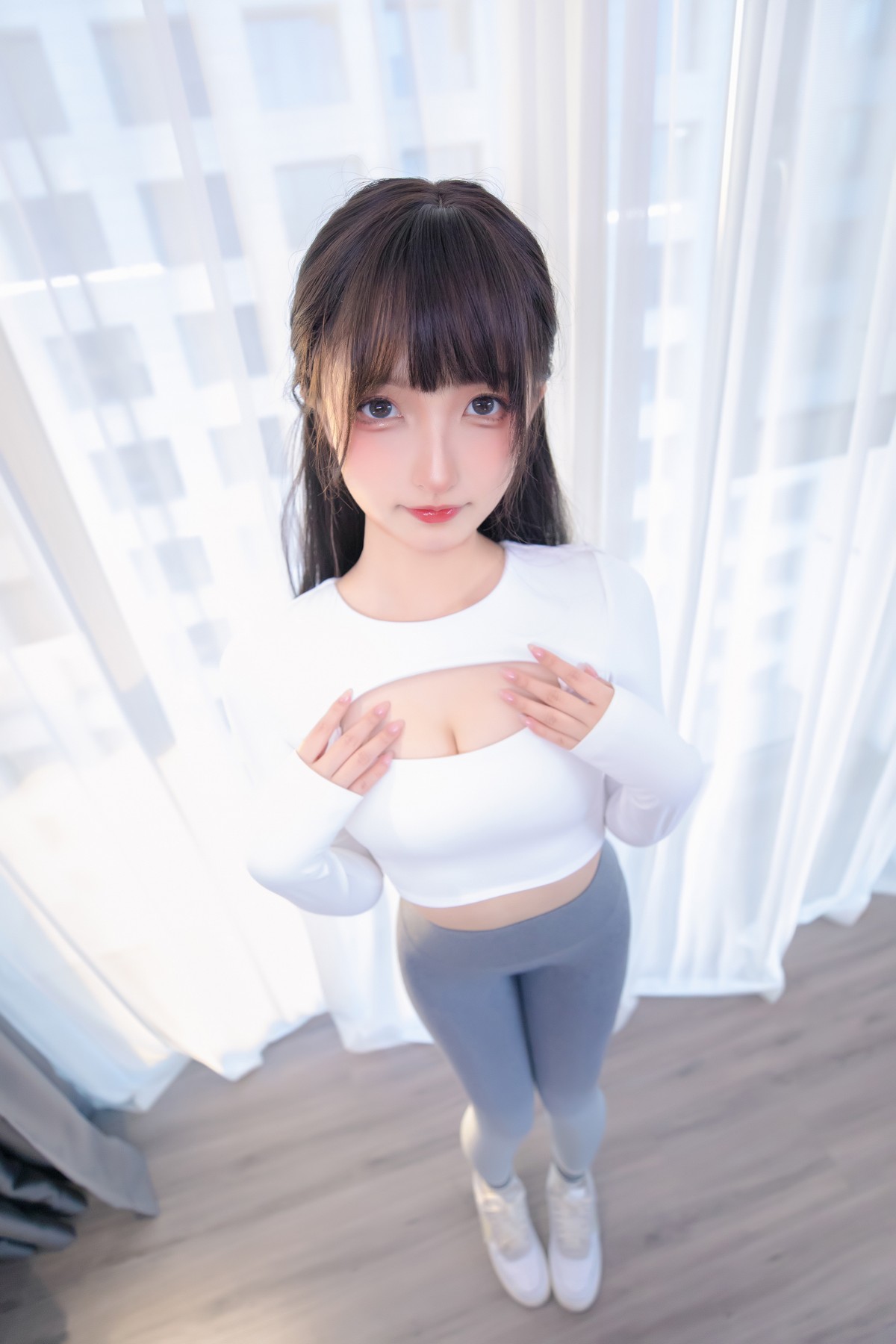 xgyw.top_萝莉美女神楽坂真冬瑜伽少女主题私房性感紧身运动裤秀浑圆翘臀撩人诱惑写真75P