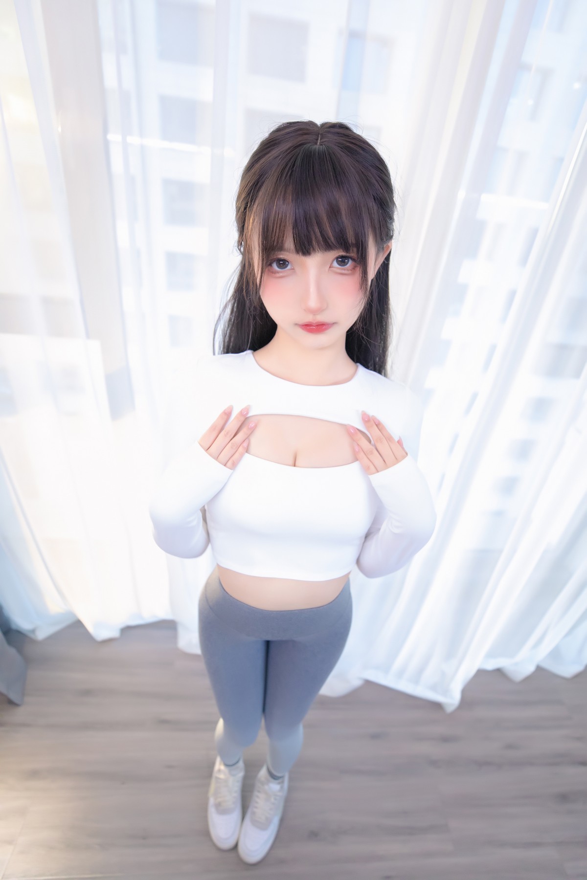 xgyw.top_萝莉美女神楽坂真冬瑜伽少女主题私房性感紧身运动裤秀浑圆翘臀撩人诱惑写真75P