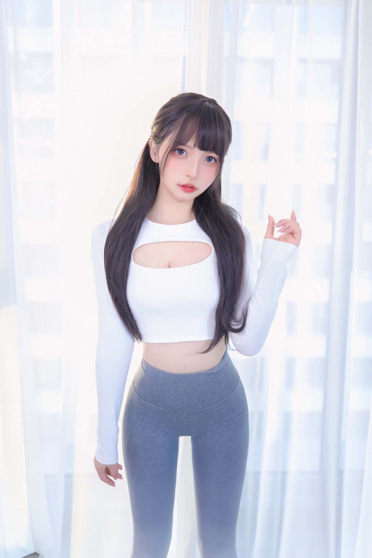 xgyw.top_萝莉美女神楽坂真冬瑜伽少女主题私房性感紧身运动裤秀浑圆翘臀撩人诱惑写真75P