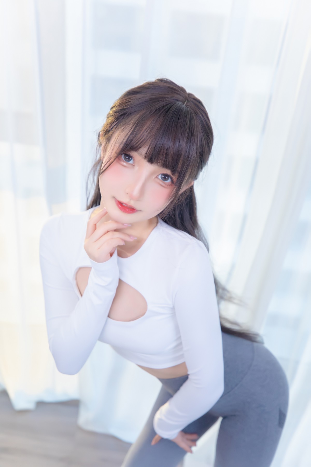 xgyw.top_萝莉美女神楽坂真冬瑜伽少女主题私房性感紧身运动裤秀浑圆翘臀撩人诱惑写真75P
