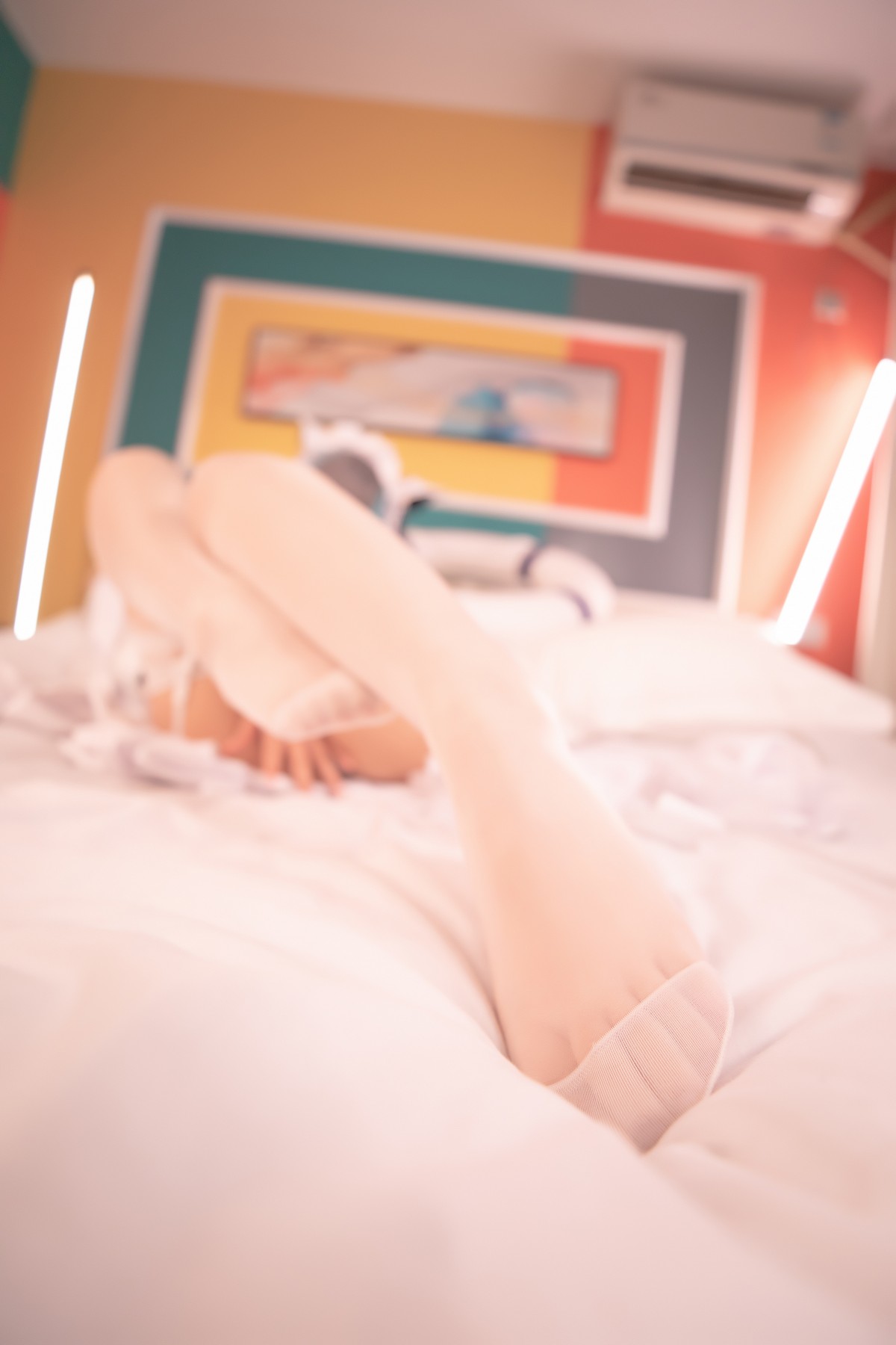 xgyw.top_萝莉美女神楽坂真冬柴郡Cos纯色庭院主题私房浴室性感比基尼秀完美身材诱惑写真150P
