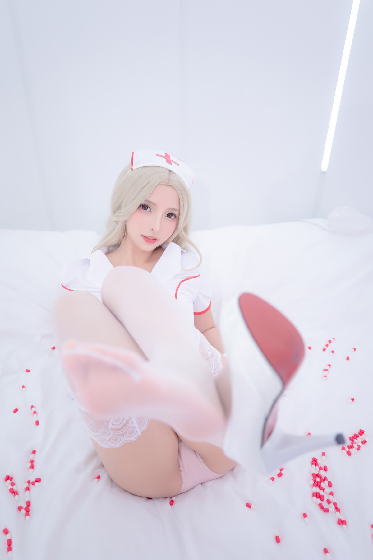 xgyw.top_萝莉美女神楽坂真冬白丝护士身心平衡主题性感粉色护士装配超薄白丝诱惑写真150P