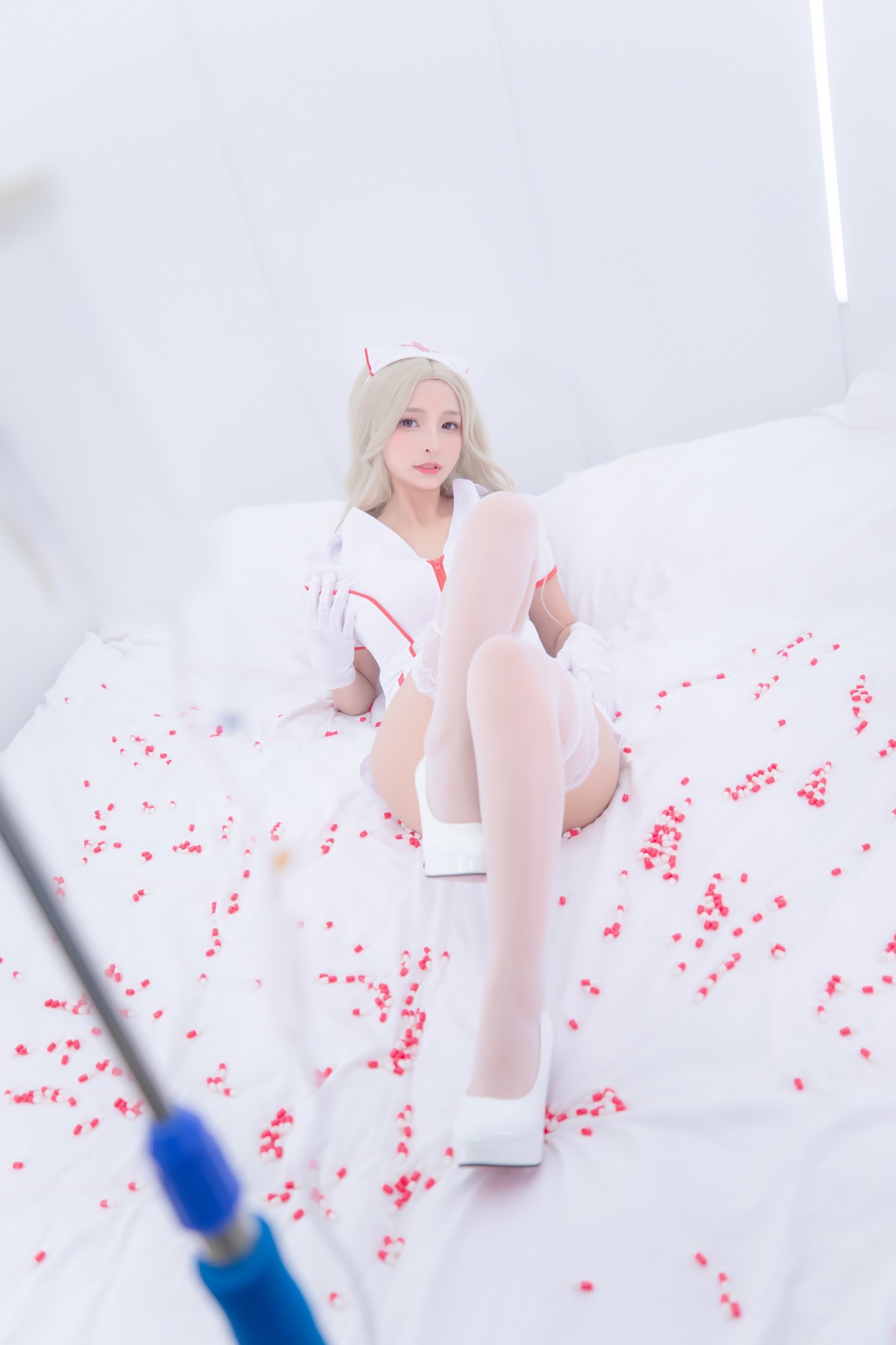 xgyw.top_萝莉美女神楽坂真冬白丝护士身心平衡主题性感粉色护士装配超薄白丝诱惑写真150P
