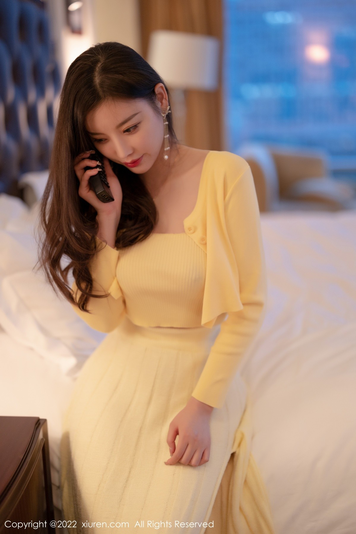 xgyw.top_XiuRen第4654期_女神杨晨晨Yome淡黄色上衣配长裙原色丝袜秀完美身材诱惑写真77P