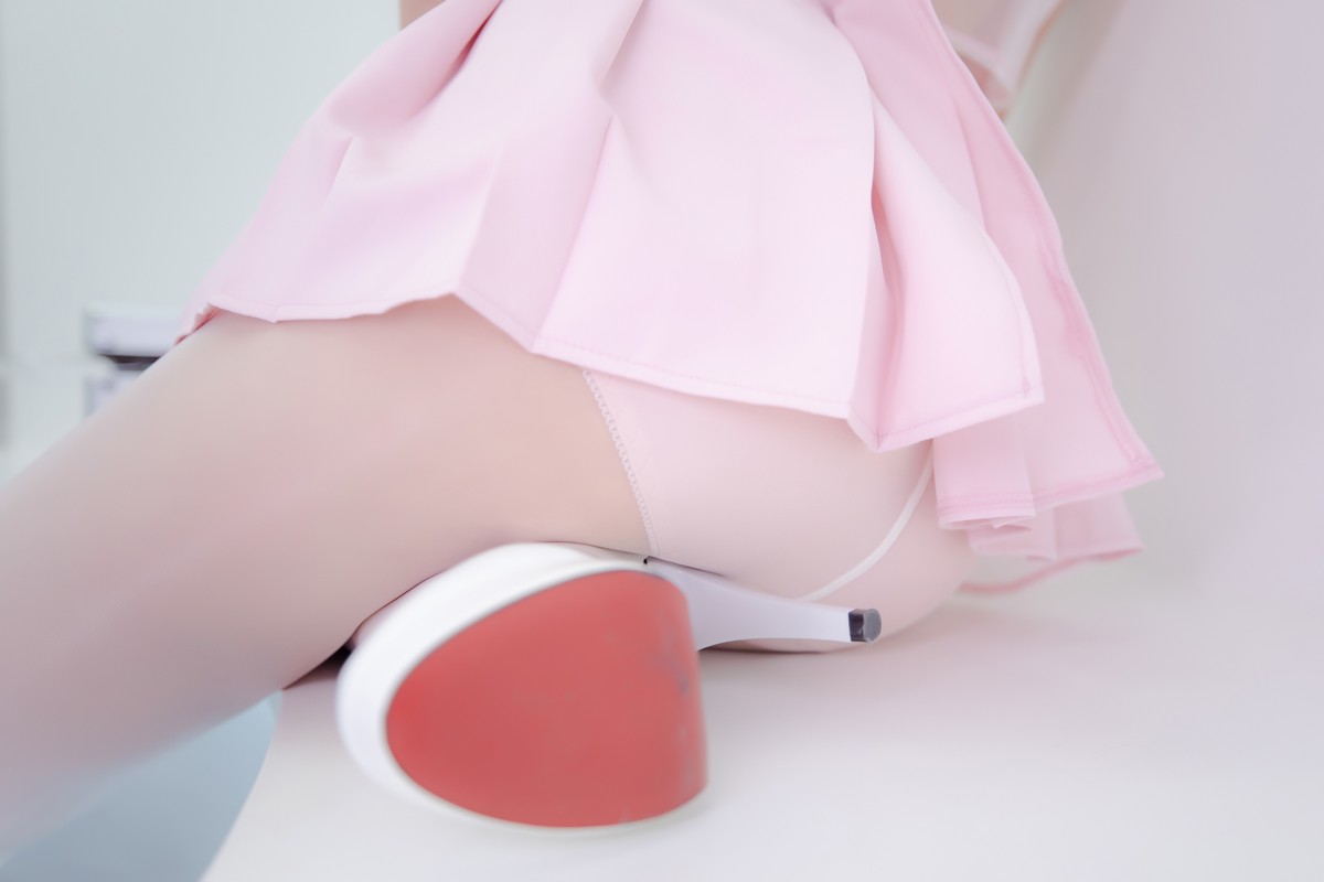 xgyw.top_萝莉美女神楽坂真冬白丝护士身心平衡主题性感粉色护士装配超薄白丝诱惑写真150P