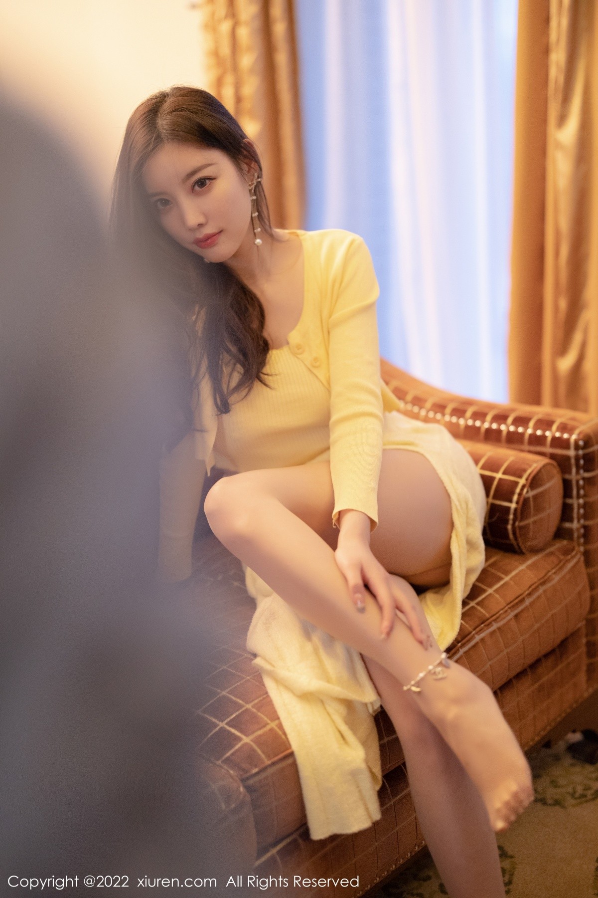 xgyw.top_XiuRen第4654期_女神杨晨晨Yome淡黄色上衣配长裙原色丝袜秀完美身材诱惑写真77P