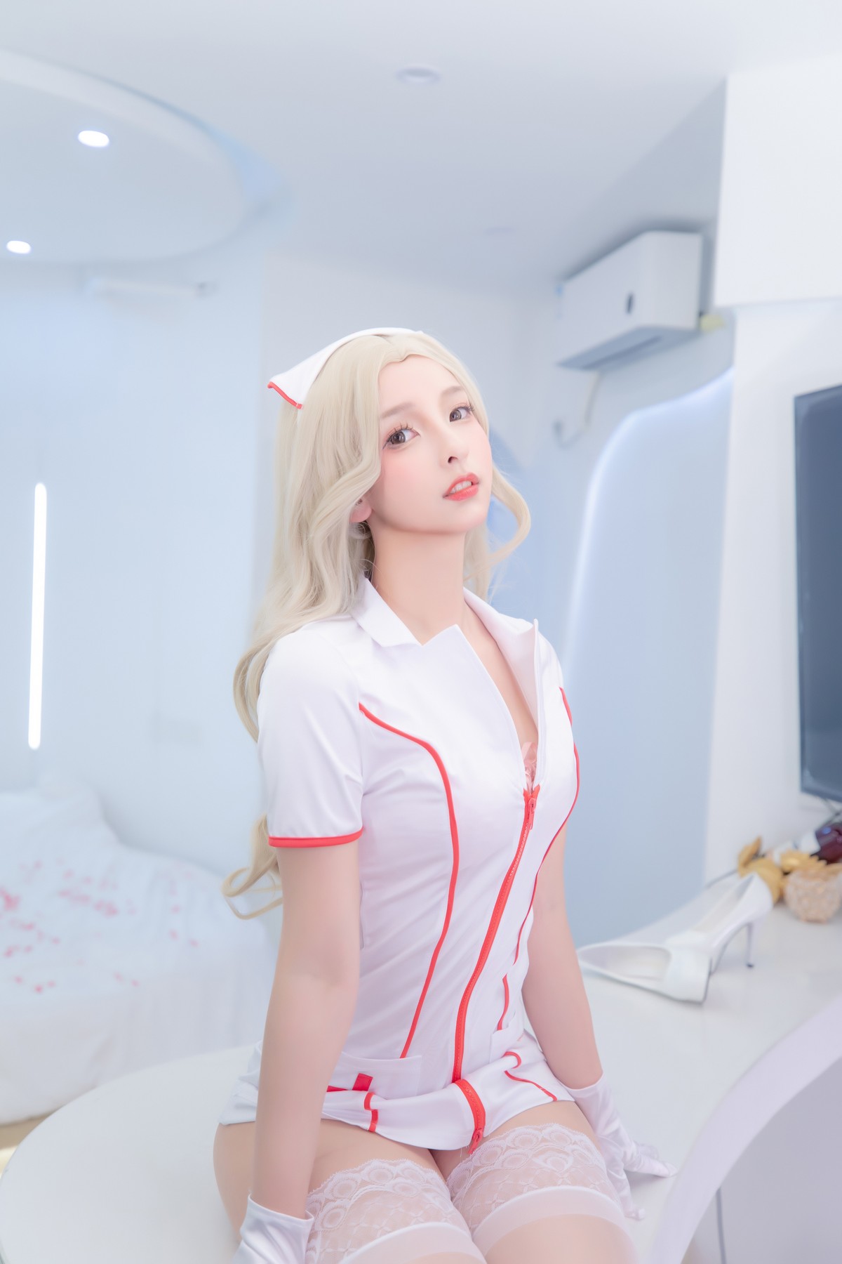 xgyw.top_萝莉美女神楽坂真冬白丝护士身心平衡主题性感粉色护士装配超薄白丝诱惑写真150P