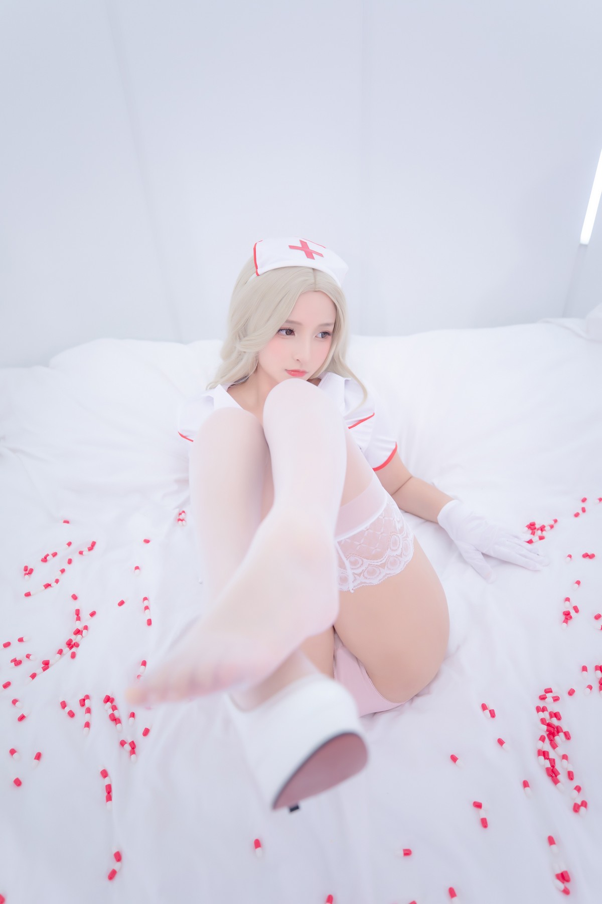 xgyw.top_萝莉美女神楽坂真冬白丝护士身心平衡主题性感粉色护士装配超薄白丝诱惑写真150P