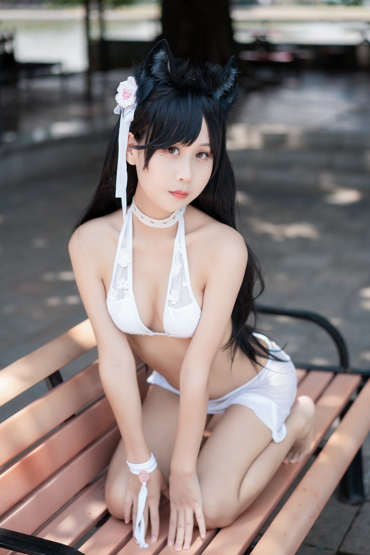 xgyw.top_阳光美少女萌芽儿o0爱宕泳装主题户外沙滩性感白色泳装秀完美身材诱惑写真30P