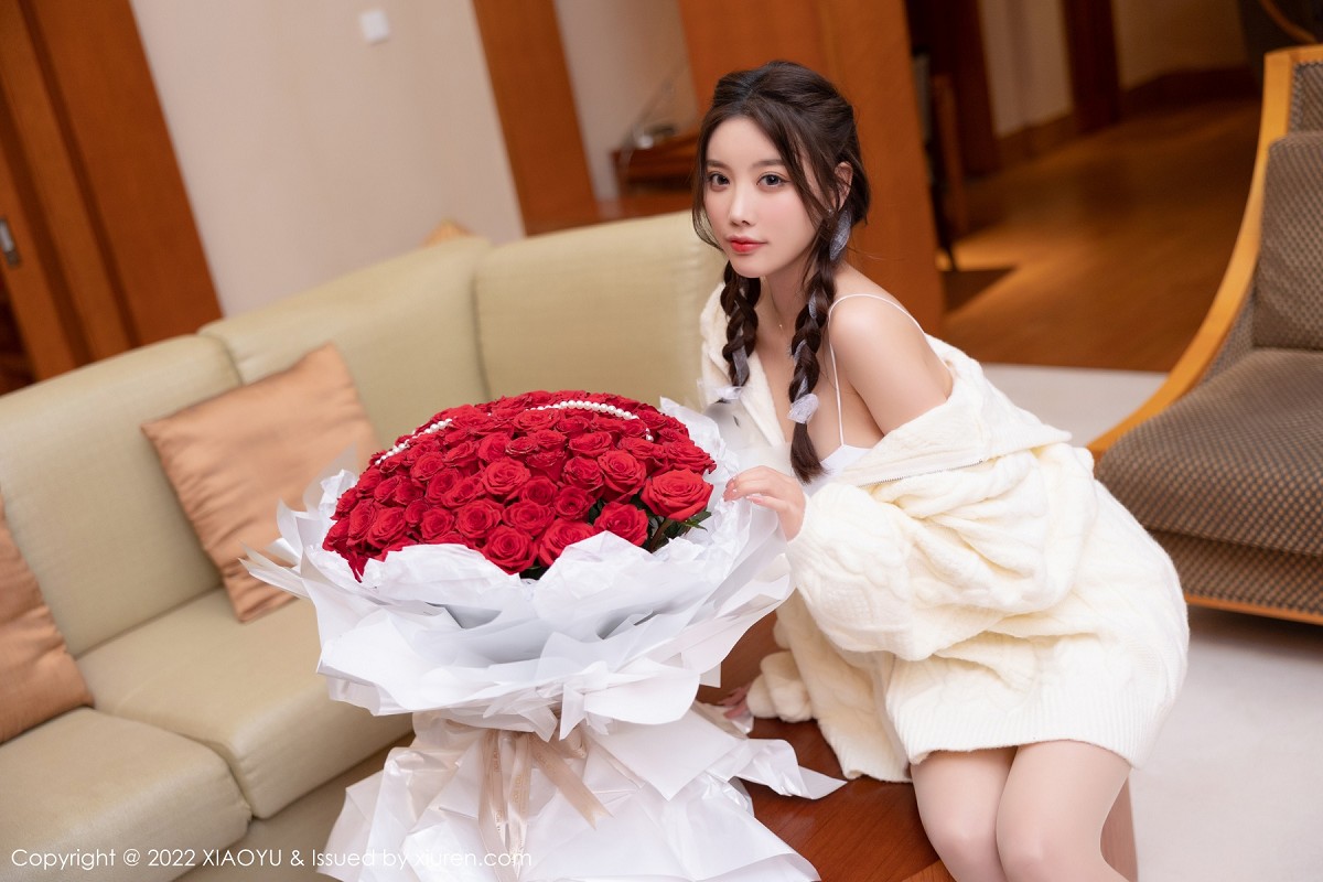 xgyw.top_[XiaoYu画语界]Vol.729_女神杨晨晨Yome惠州旅拍半脱露抹胸内衣秀完美身材诱惑写真73P