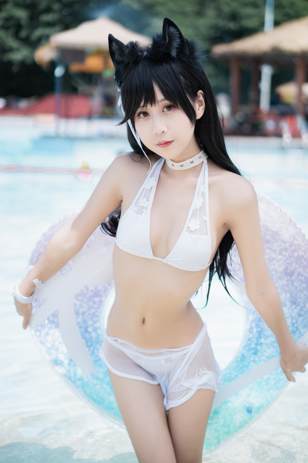 xgyw.top_阳光美少女萌芽儿o0爱宕泳装主题户外沙滩性感白色泳装秀完美身材诱惑写真30P