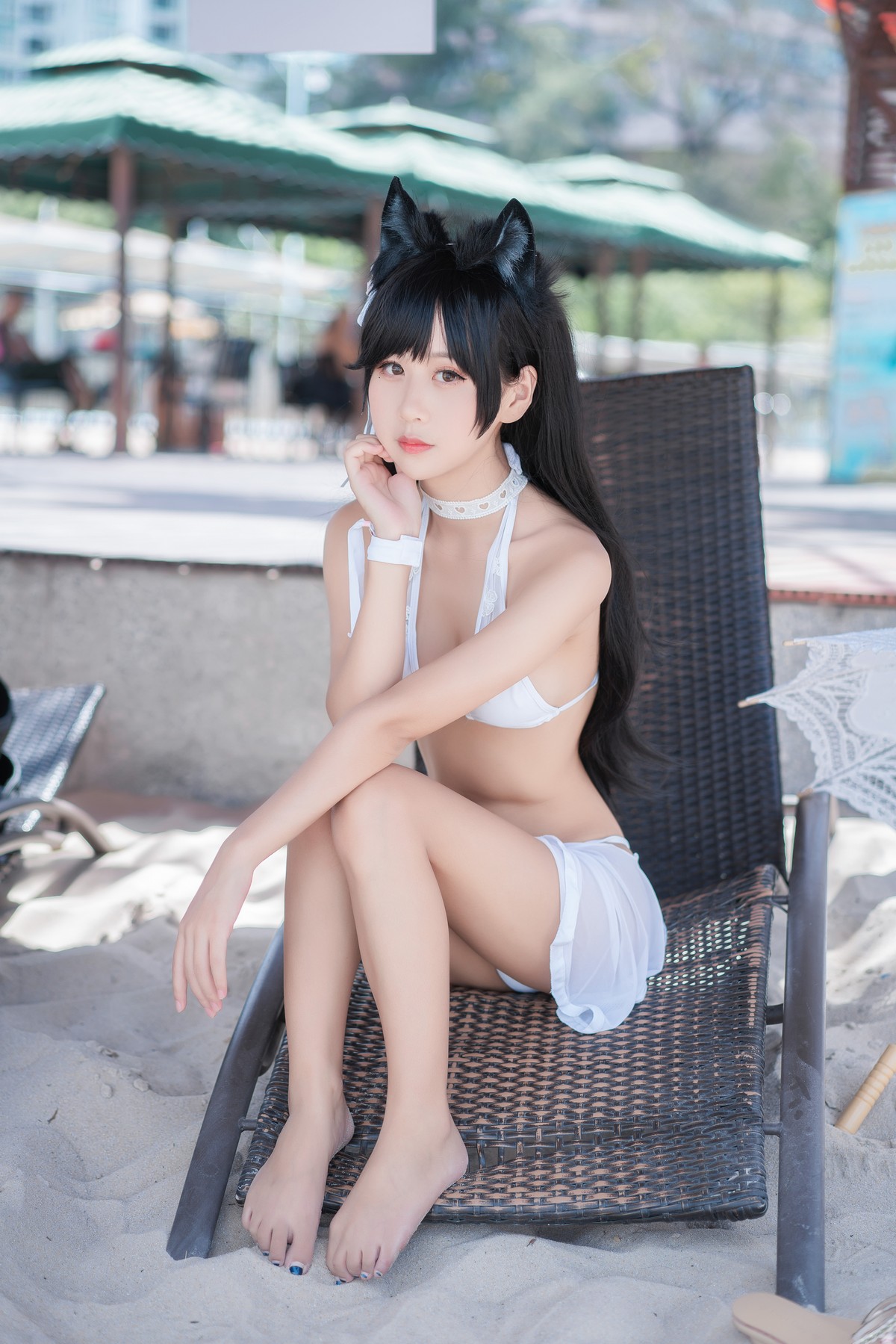 xgyw.top_阳光美少女萌芽儿o0爱宕泳装主题户外沙滩性感白色泳装秀完美身材诱惑写真30P