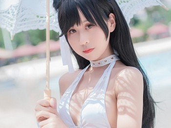 阳光美少女萌芽儿o0爱宕泳装主题户外沙滩性感白色泳装秀完美身材骚扰写真30P
