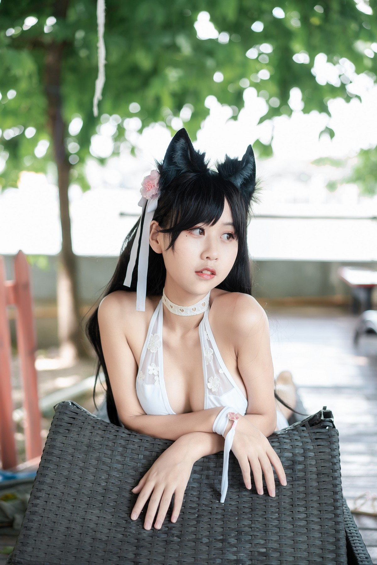 xgyw.top_阳光美少女萌芽儿o0爱宕泳装主题户外沙滩性感白色泳装秀完美身材诱惑写真30P