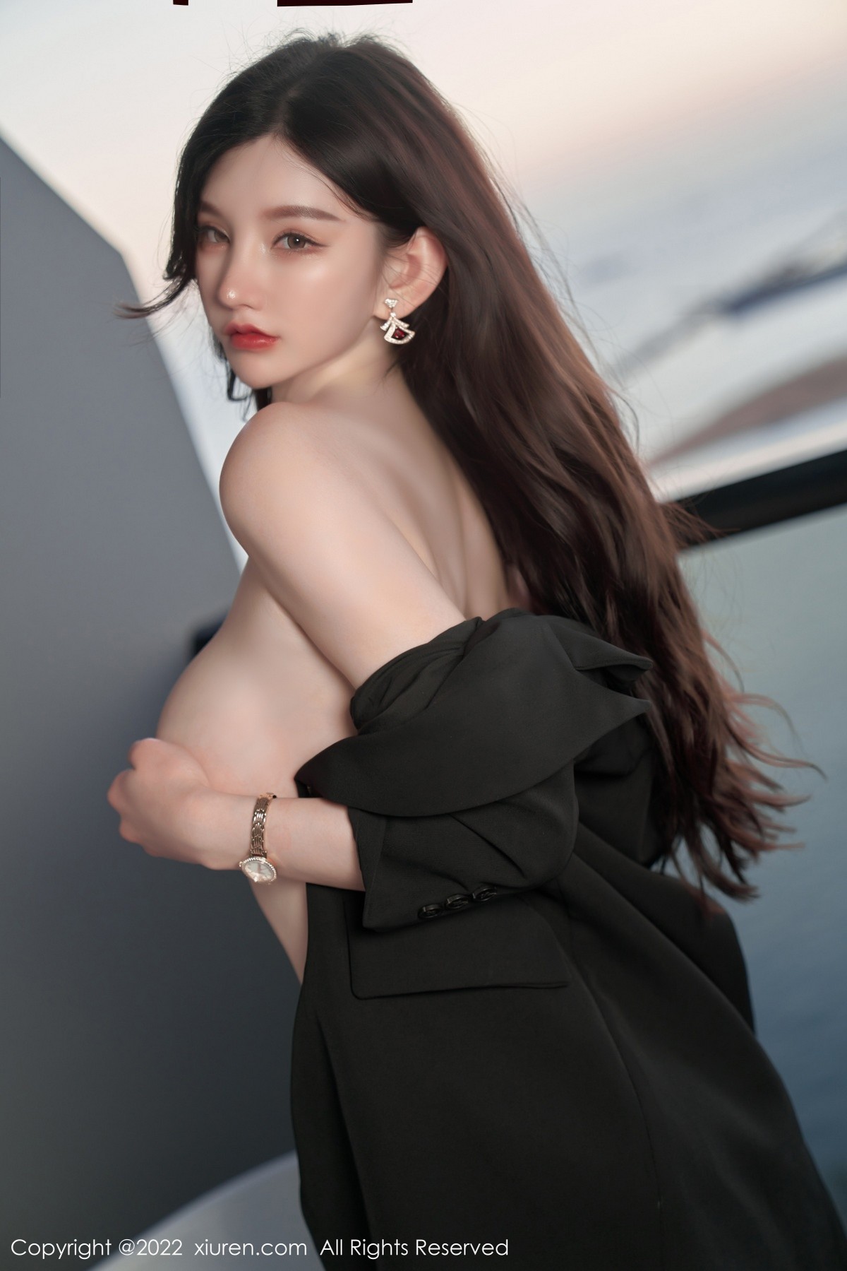 xgyw.top_XiuRen第4676期_女神周于希Sally三亚旅拍吊带裙配肉丝裤袜秀惹火身材诱惑写真64P