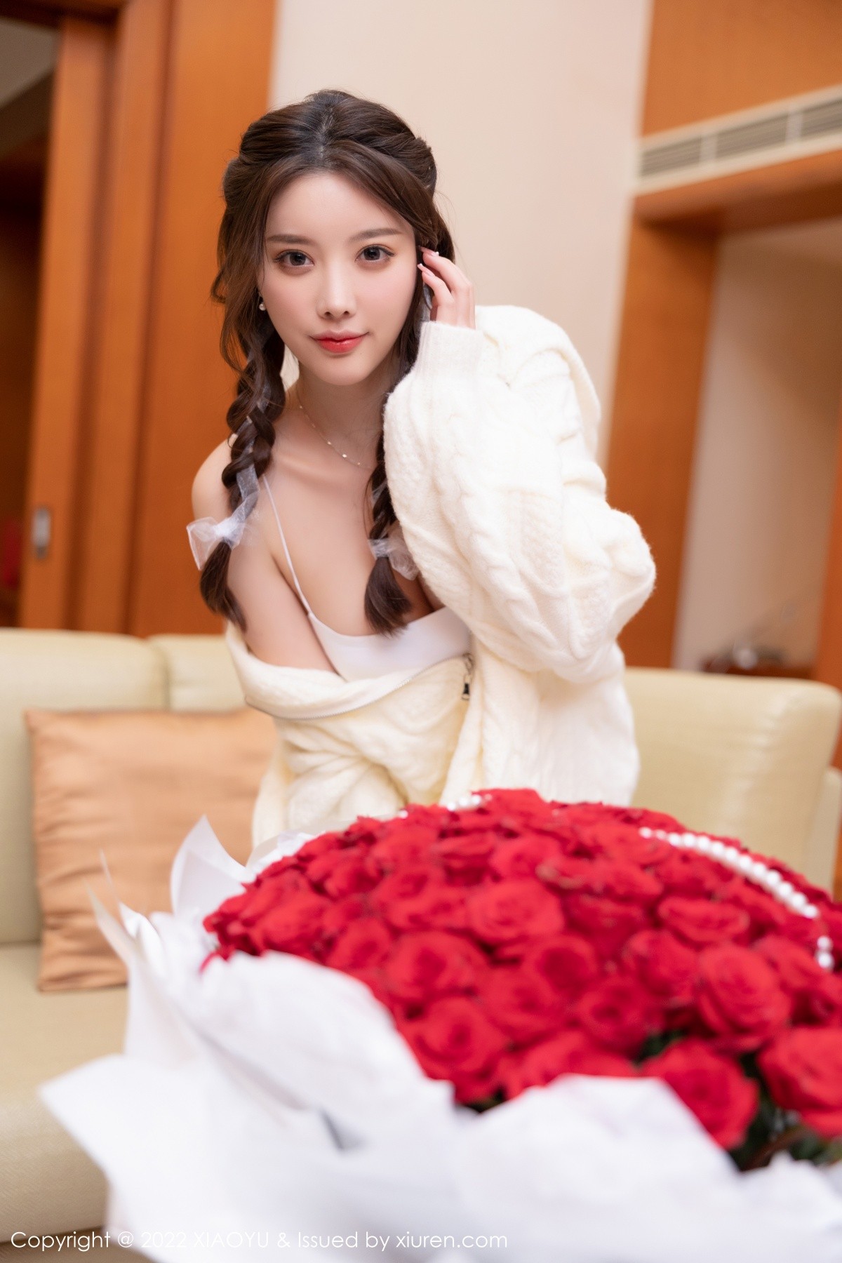 xgyw.top_[XiaoYu画语界]Vol.729_女神杨晨晨Yome惠州旅拍半脱露抹胸内衣秀完美身材诱惑写真73P