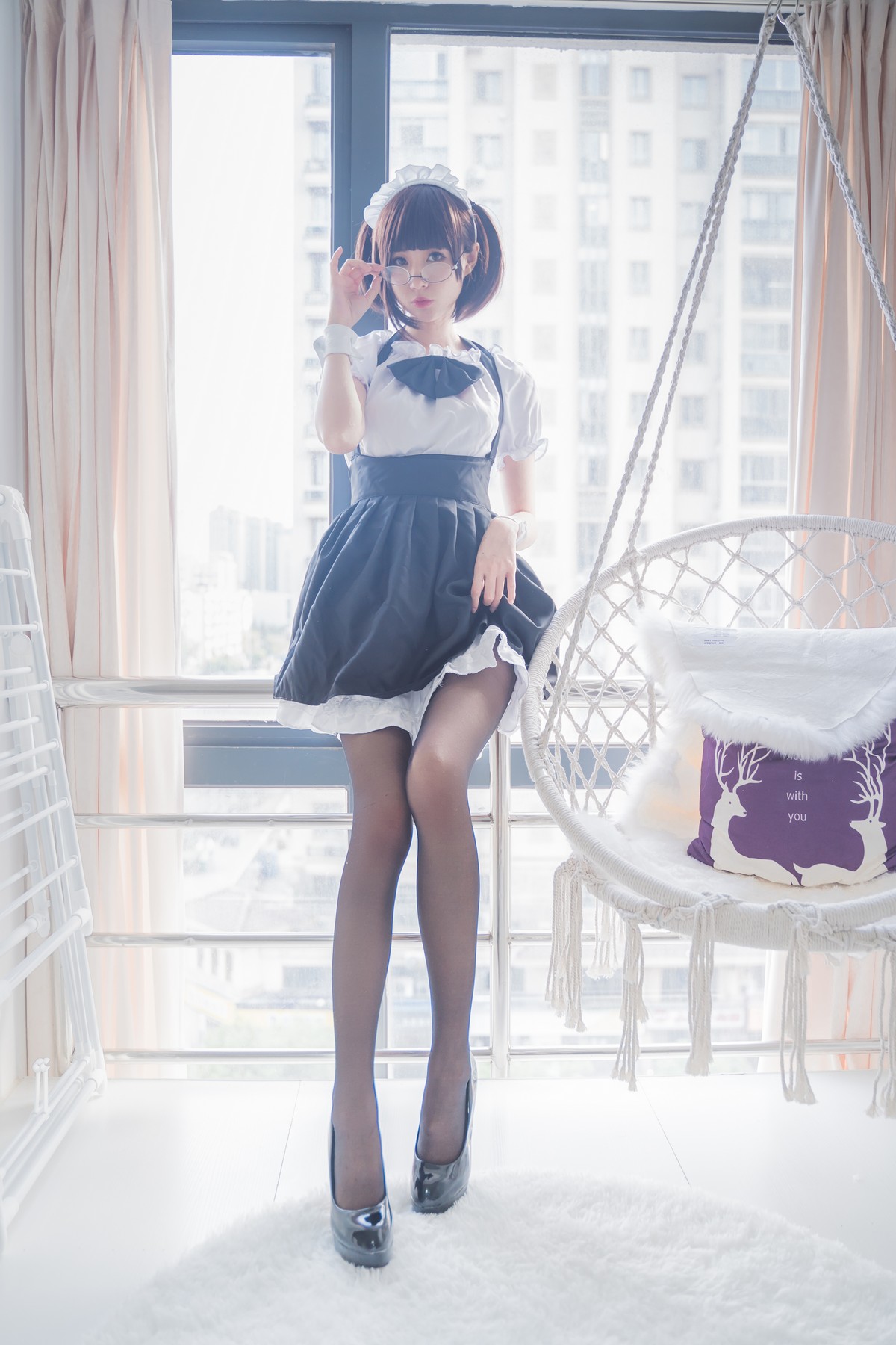 xgyw.top_网络美女西园寺南歌黑袜主题私房性感眼镜女仆装配超薄黑丝秀美腿诱惑写真30P