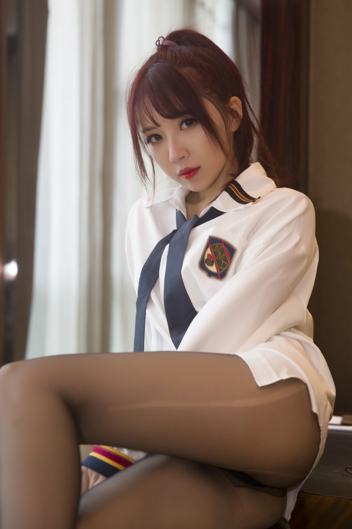 xgyw.top_斗鱼主播小女巫露娜白衬衣主题私房性感白衬衫下超薄黑丝裤袜秀美腿诱惑写真28P