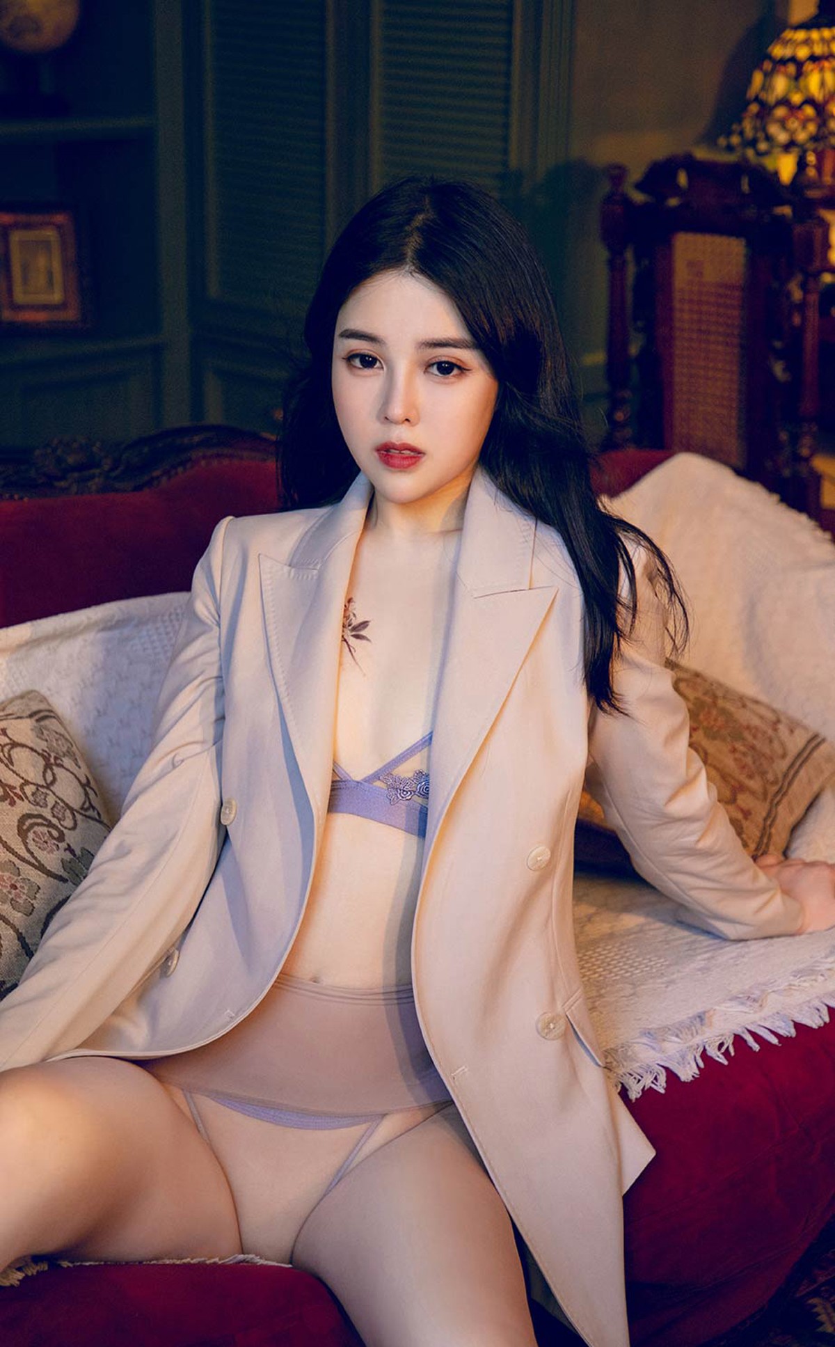 xgyw.top_[Ugirls爱尤物]No.2283_模特韩静安私房半脱外套露性感内衣超薄肉丝撩人诱惑写真35P