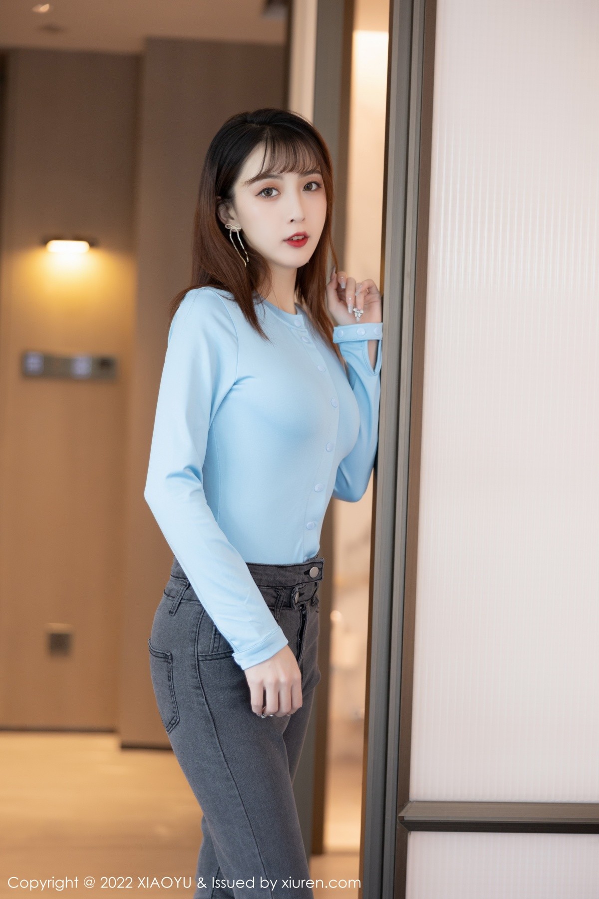 xgyw.top_[XiaoYu画语界]Vol.731_模特林星阑淡蓝连体衣配牛仔裤半脱秀超薄黑丝撩人诱惑写真110P