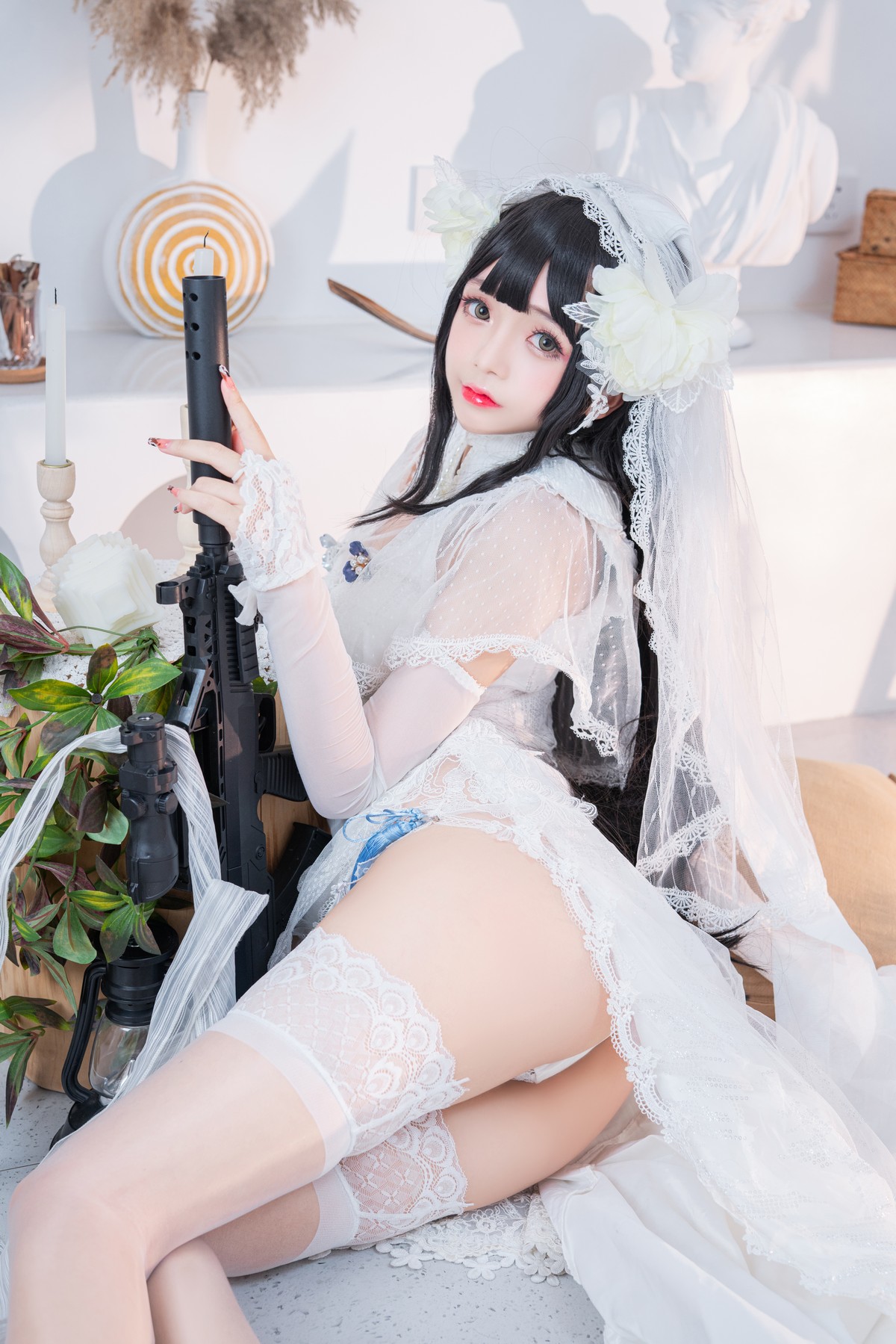 xgyw.top_网络美女松本甜奈姣95式婚纱主题白色薄纱配白色蕾丝吊袜秀翘臀美腿诱惑写真52P