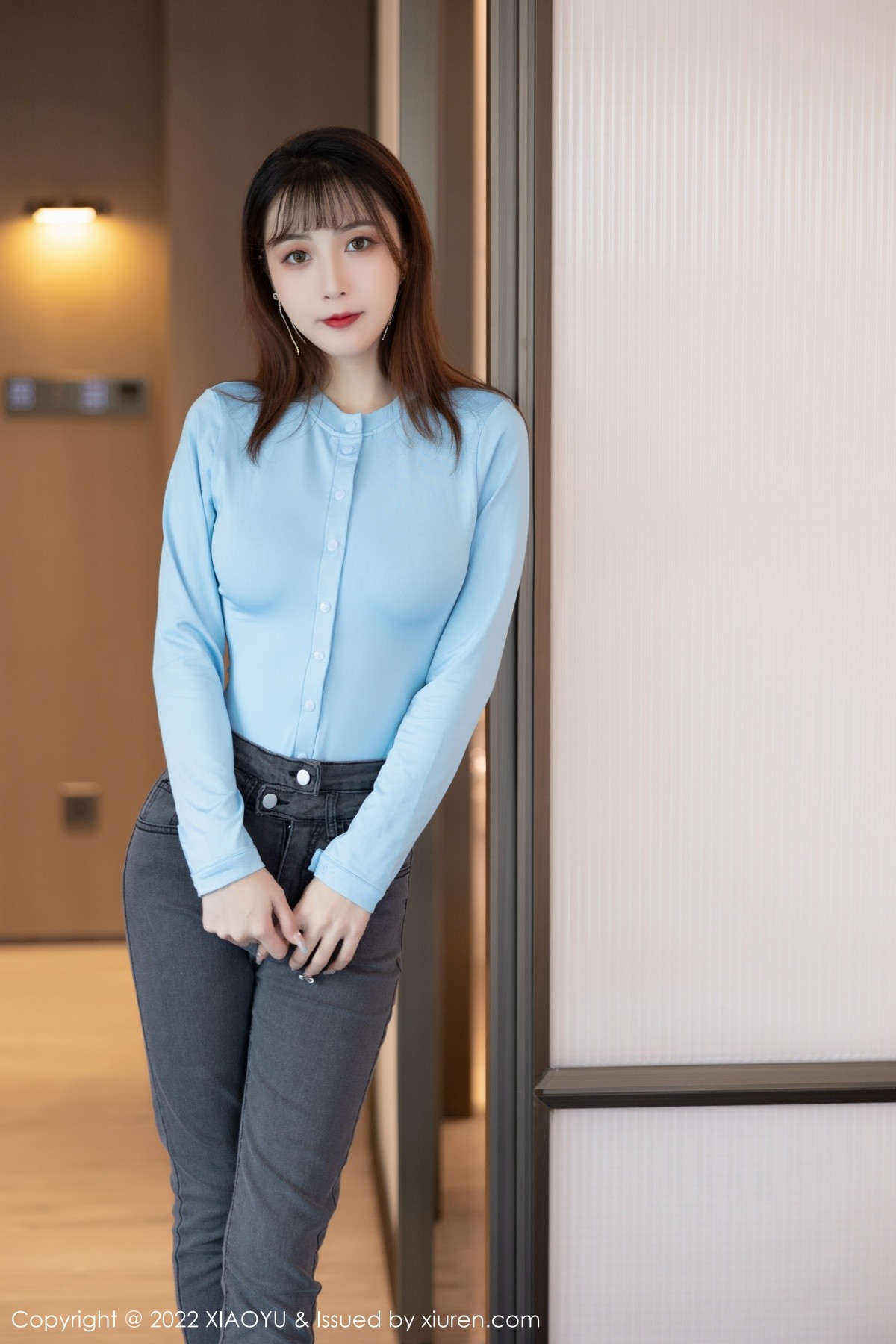 xgyw.top_[XiaoYu画语界]Vol.731_模特林星阑淡蓝连体衣配牛仔裤半脱秀超薄黑丝撩人诱惑写真110P