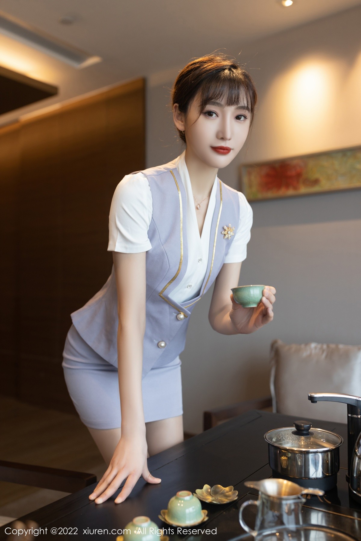 xgyw.top_XiuRen第4694期_模特陆萱萱珠三角旅拍茶艺师角色扮演红色内衣配肉丝诱惑写真78P