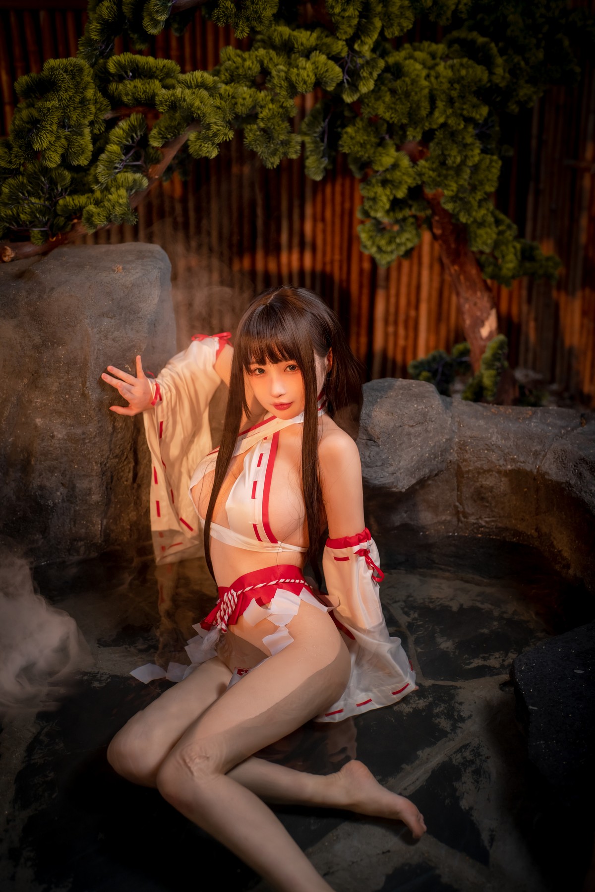 xgyw.top_网络美女桜井宁宁纯洁巫女主题温泉里性感日系情趣服饰露惹火身材极致诱惑写真47P