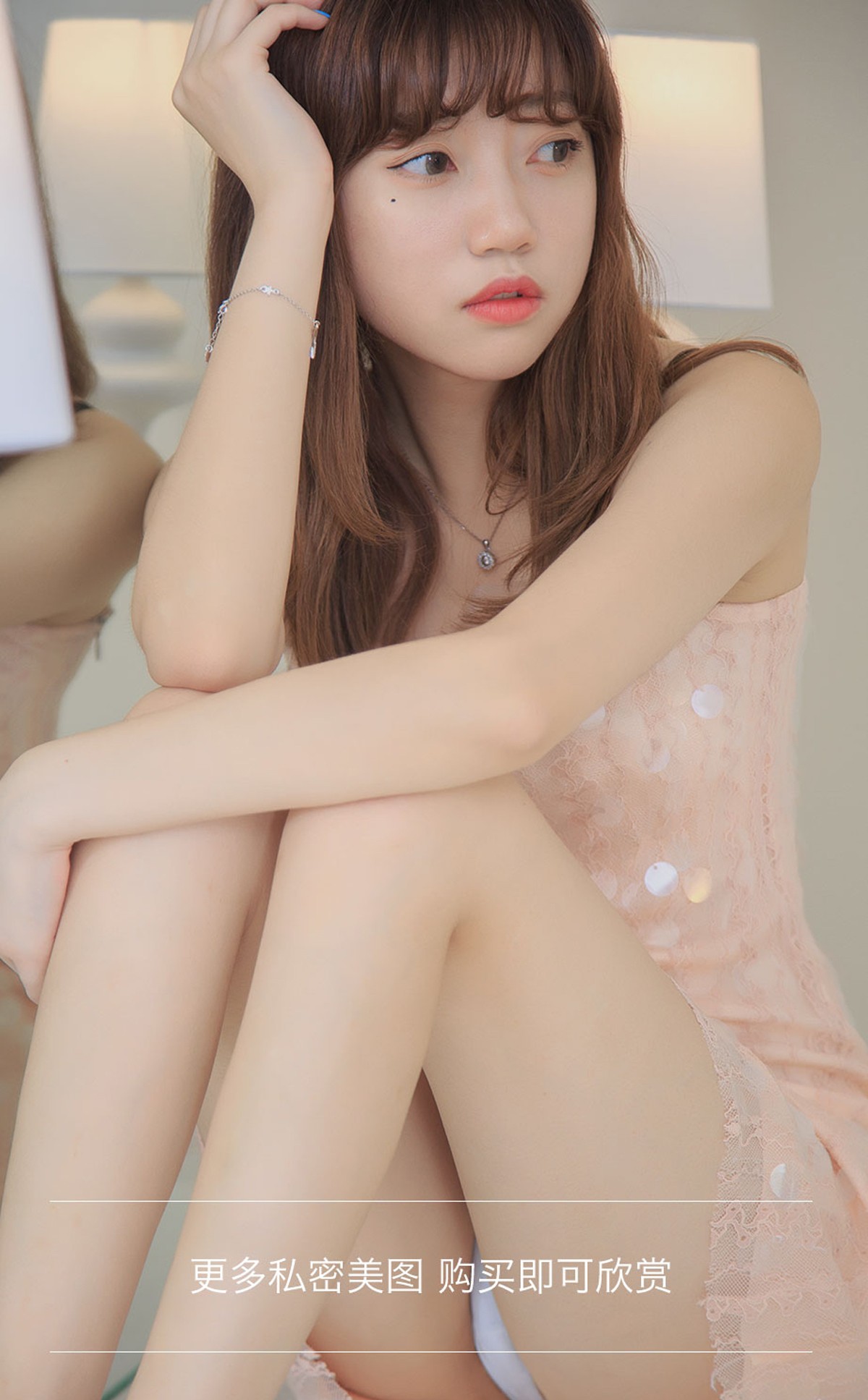 xgyw.top_[Ugirls爱尤物]No.2290_模特甜心私房性感草莓服饰 粉色吊裙秀完美身材诱惑写真35P