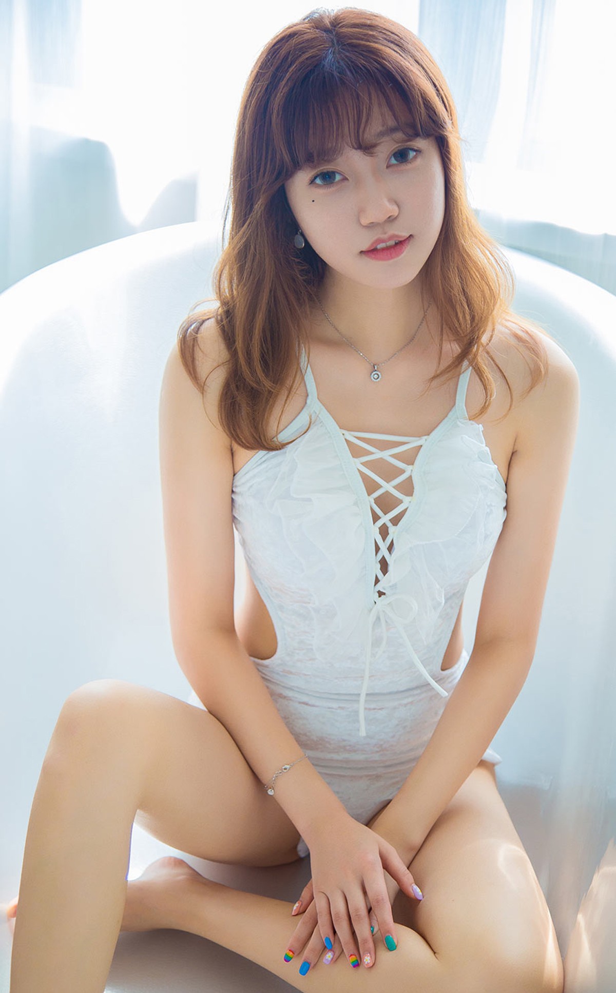 xgyw.top_[Ugirls爱尤物]No.2290_模特甜心私房性感草莓服饰 粉色吊裙秀完美身材诱惑写真35P