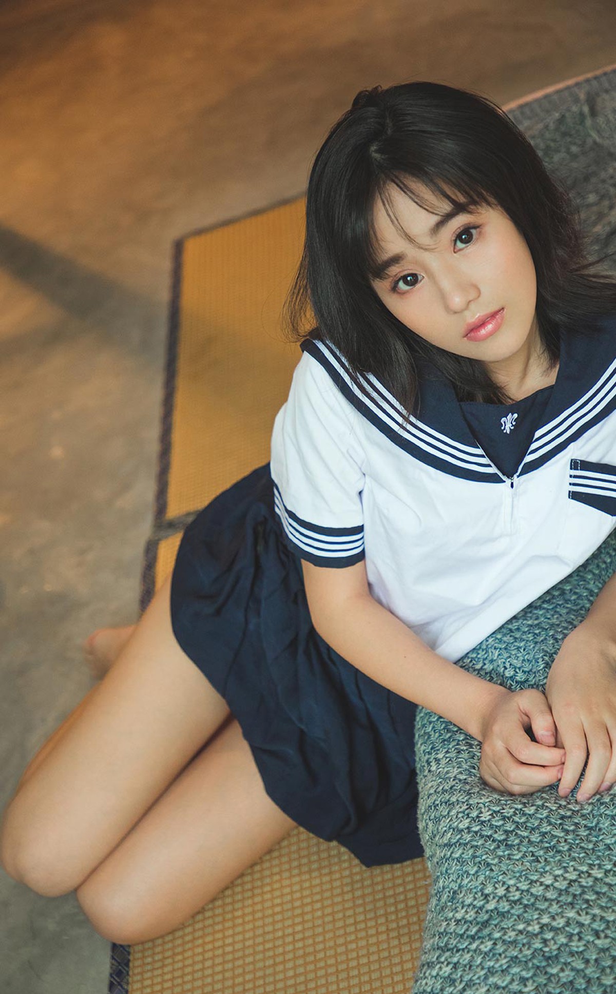xgyw.top_[Ugirls爱尤物]No.2295_模特Baileys香儿私房性感蕾丝内衣系列秀完美身材诱惑写真35P