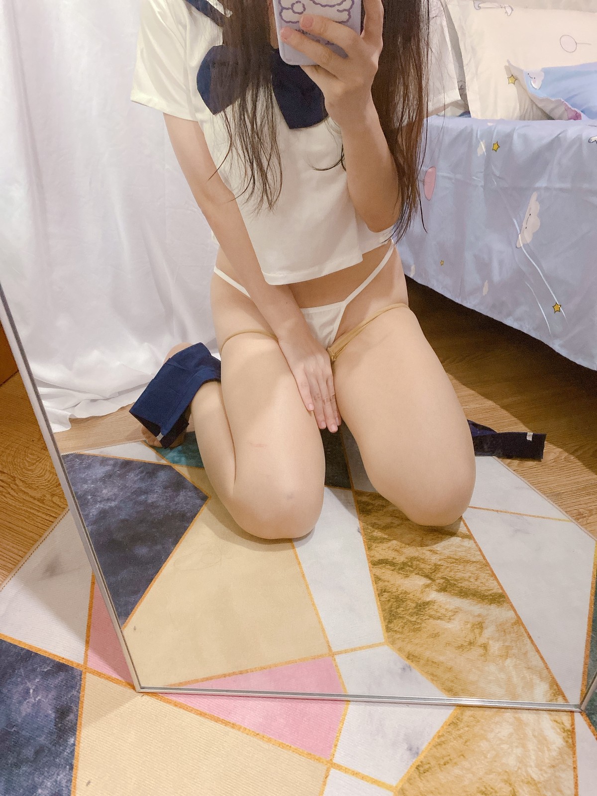 xgyw.top_网络美女Usejan肉丝妹妹主题私房不露脸系列百褶裙下超薄肉丝秀美腿诱惑写真55P