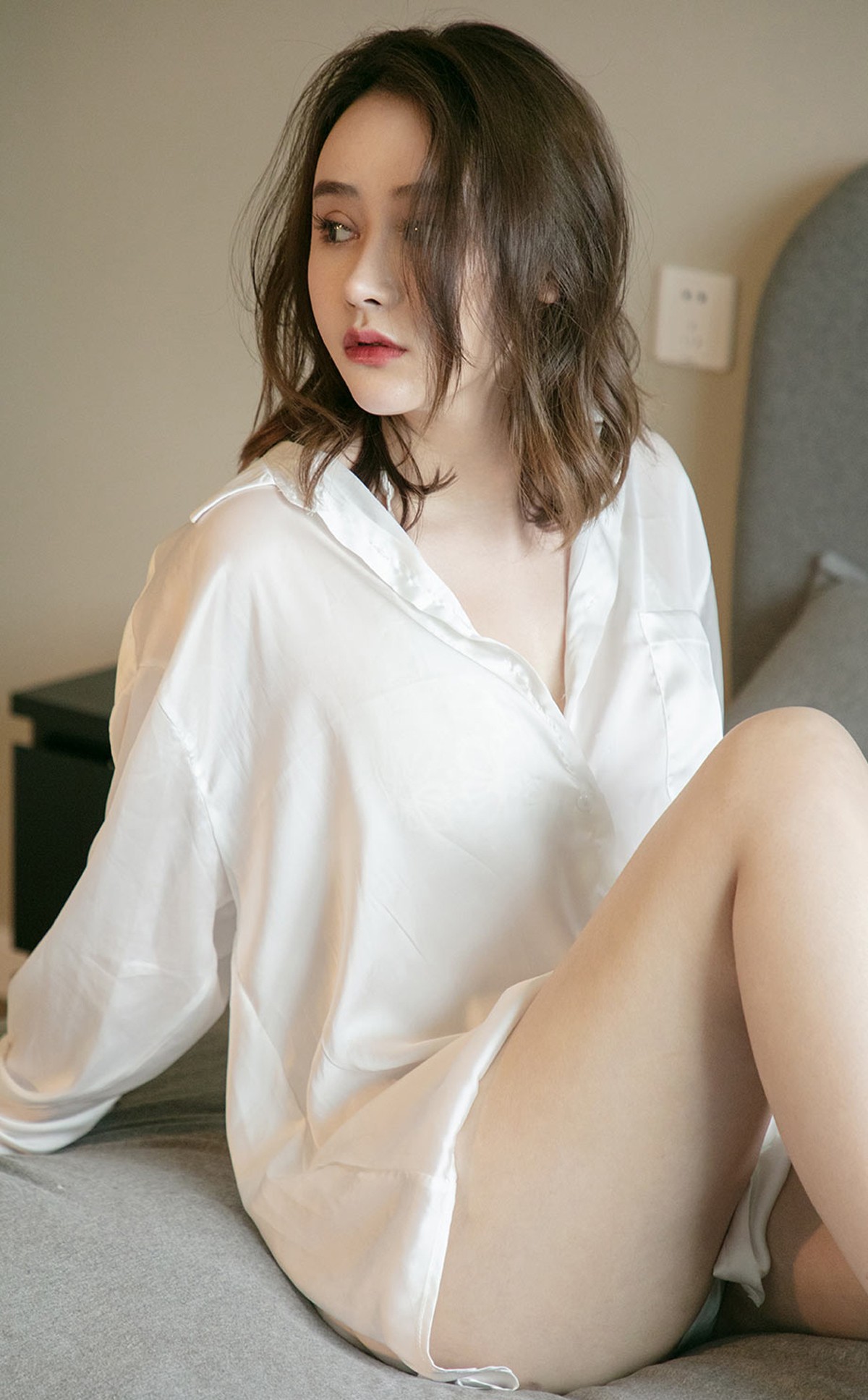 xgyw.top_[Ugirls爱尤物]No.2294_模特Coral你眼里的光主题私房性感服饰系列秀完美身材诱惑写真35P