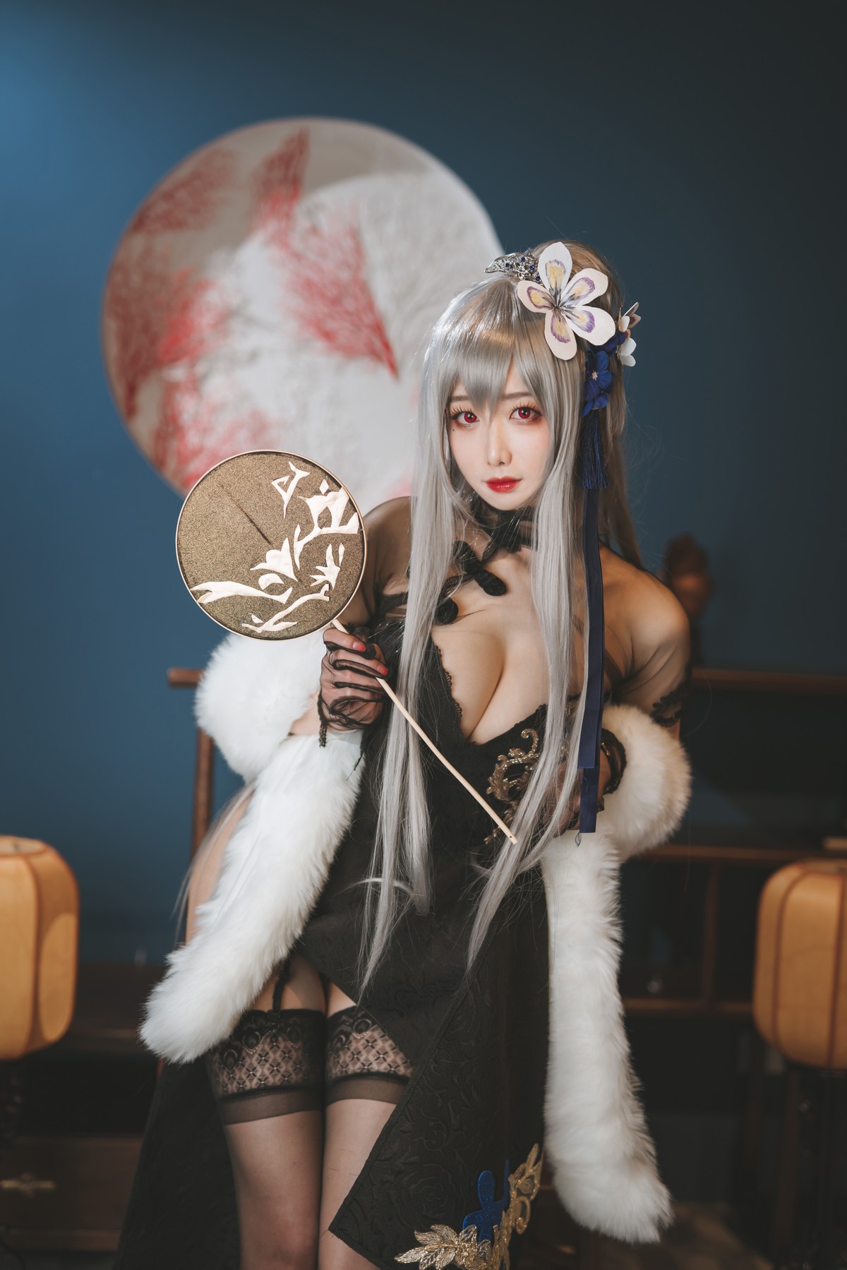 xgyw.top_动漫博主封疆疆v路易九世旗袍主题私房性感深V旗袍配黑色蕾丝吊袜撩人诱惑写真35P