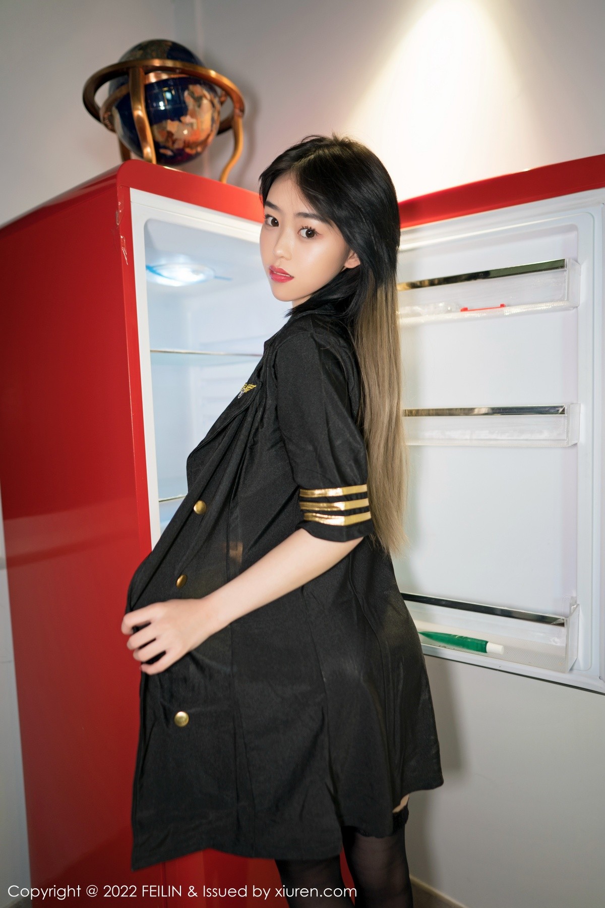 xgyw.top_[FeiLin嗲囡囡]VOL.339_模特奶瓶私房真空制服系列性感透视内裤配蕾丝袜极致魅惑写真41P