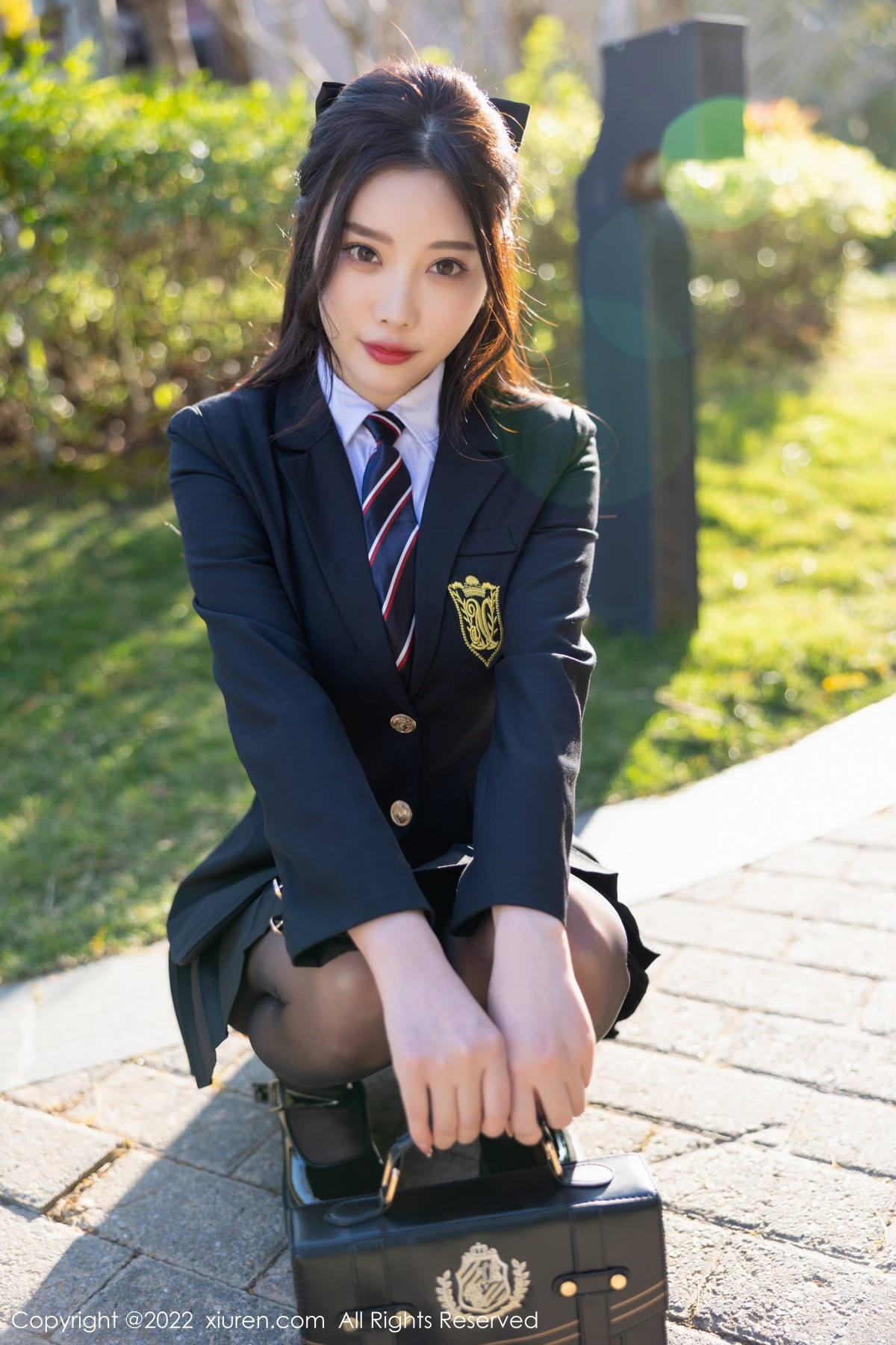 xgyw.top_XiuRen第4721期_女神杨晨晨Yome脱学妹制服露性感内衣黑丝裤袜完美诱惑写真77P