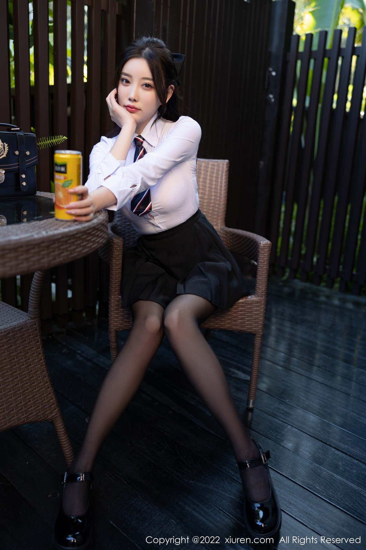 xgyw.top_XiuRen第4721期_女神杨晨晨Yome脱学妹制服露性感内衣黑丝裤袜完美诱惑写真77P