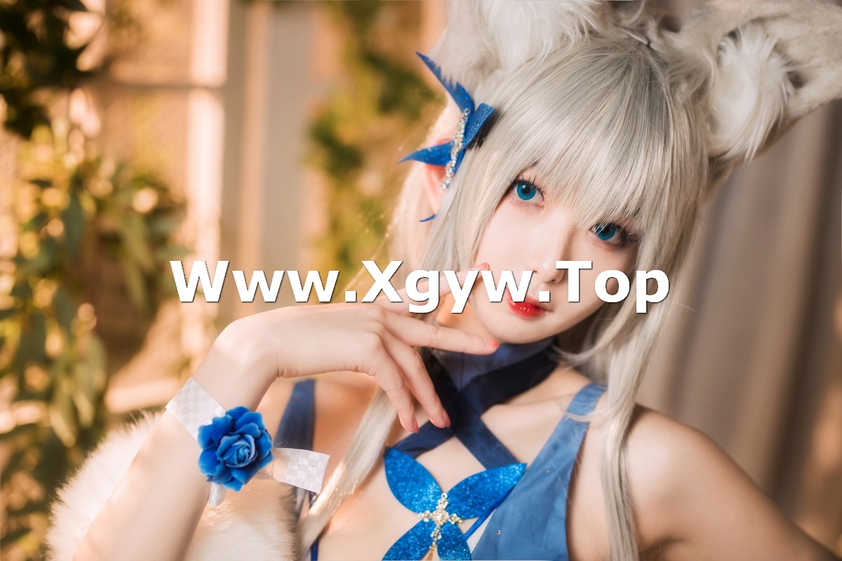 xgyw.top_动漫博主封疆疆v信浓礼服主题私房性感开胸礼服半撩露白嫩美腿迷人诱惑写真38P