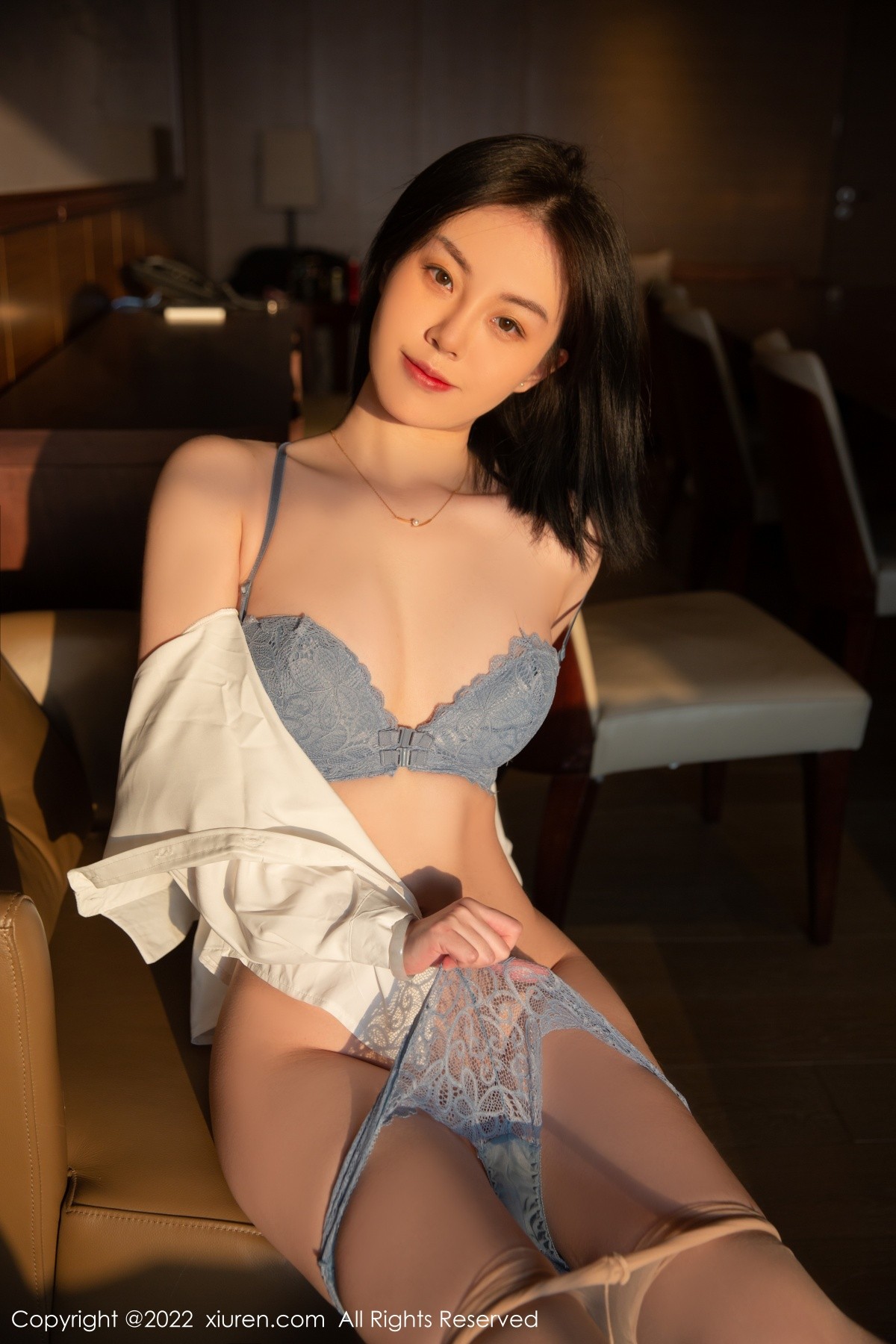 xgyw.top_XiuRen第4733期_模特一颗甜蛋黄a珠三角旅拍角色扮演半脱露性感内衣诱惑写真66P