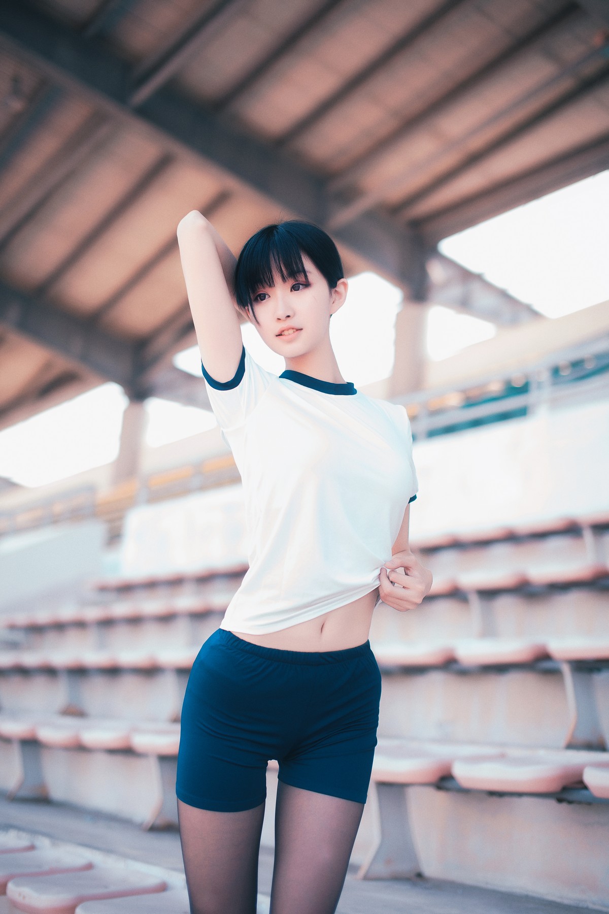 xgyw.top_网红Cosplay沧霁桔梗黑丝体操服主题学校体育场紧身体操服秀完美身材性感写真53P